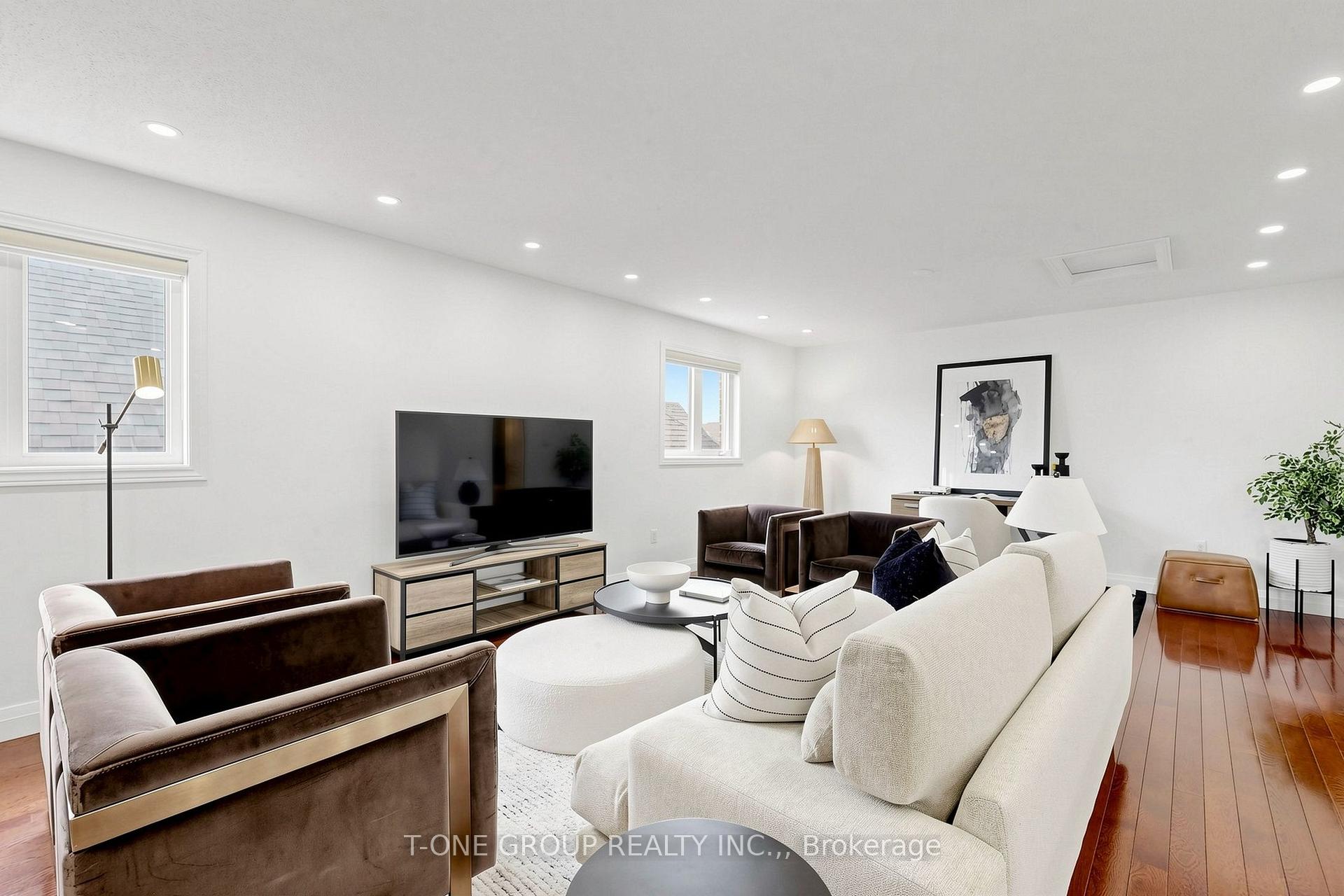 Photo 39 of 87 Serene Way, Vaughan, Patterson — HOMEH