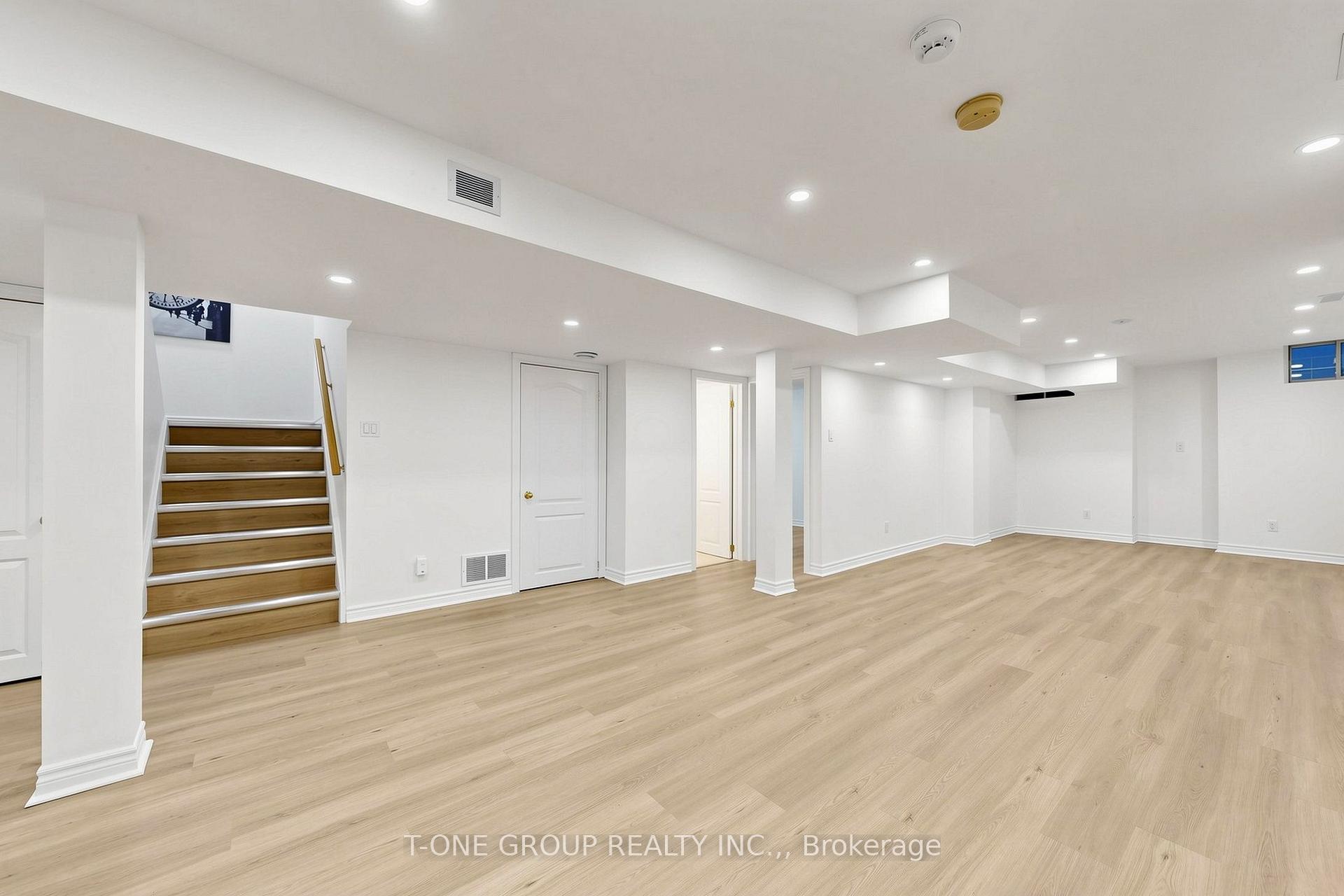 Photo 41 of 87 Serene Way, Vaughan, Patterson — HOMEH