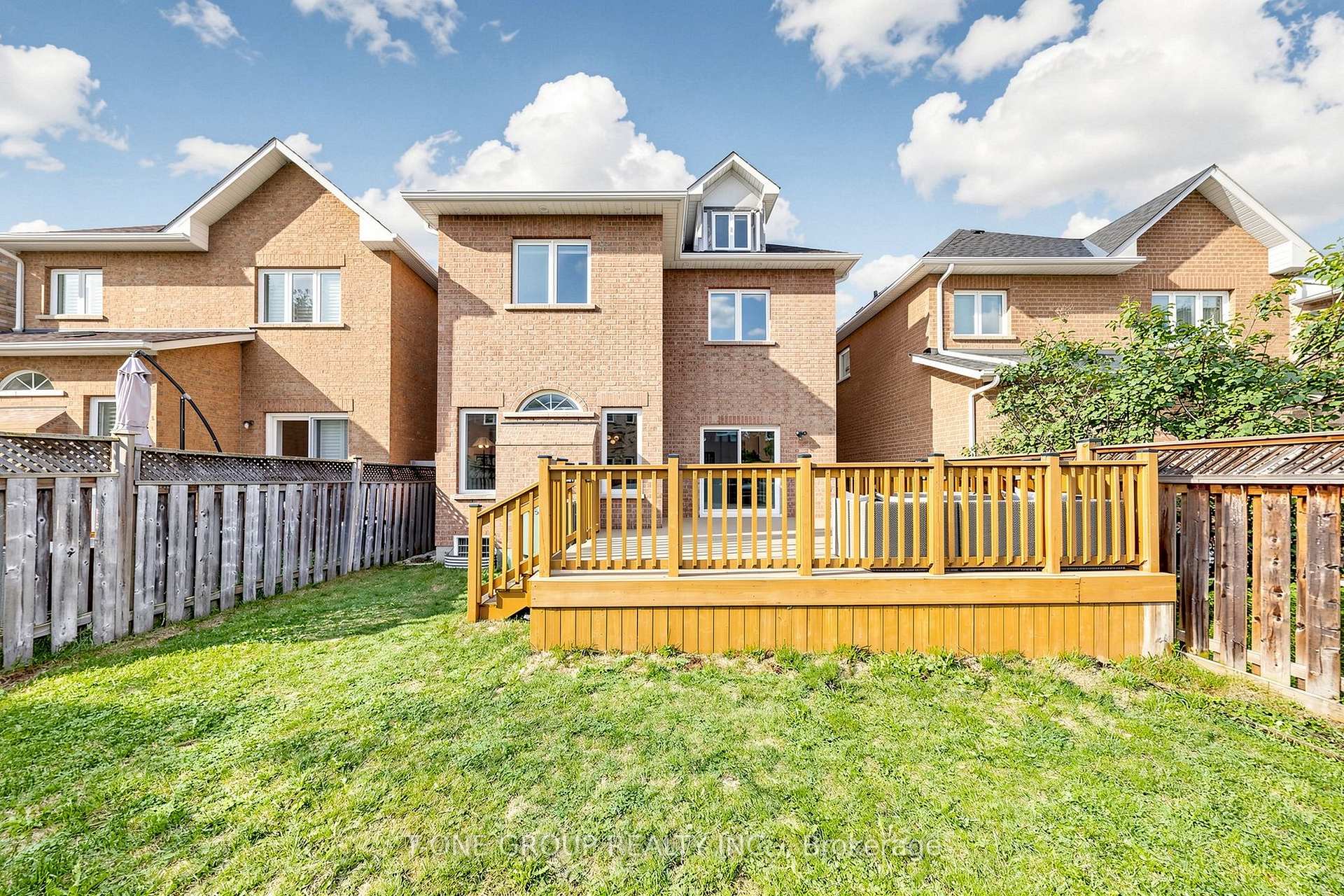 Photo 45 of 87 Serene Way, Vaughan, Patterson — HOMEH