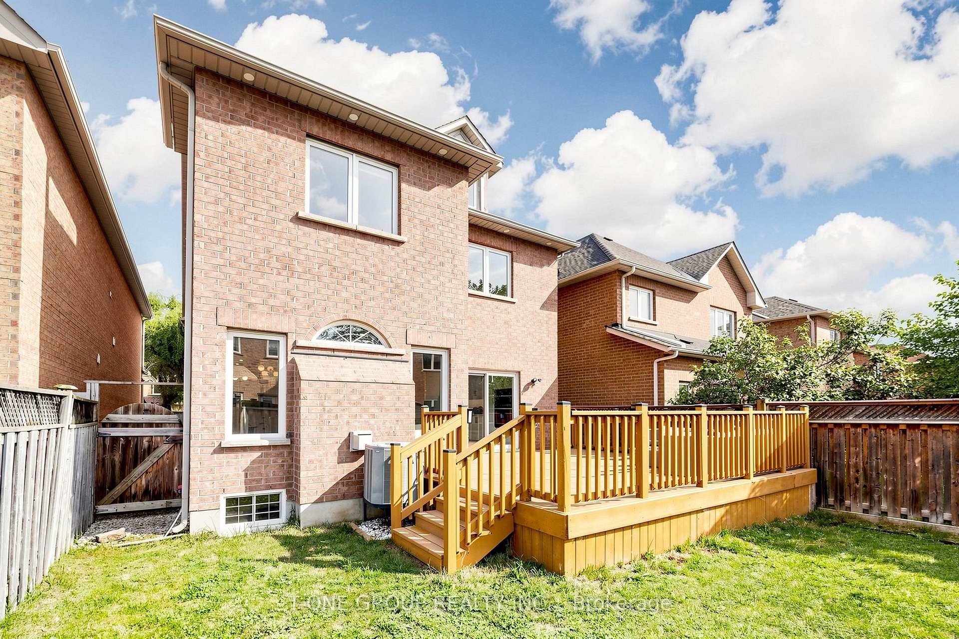 Photo 46 of 87 Serene Way, Vaughan, Patterson — HOMEH