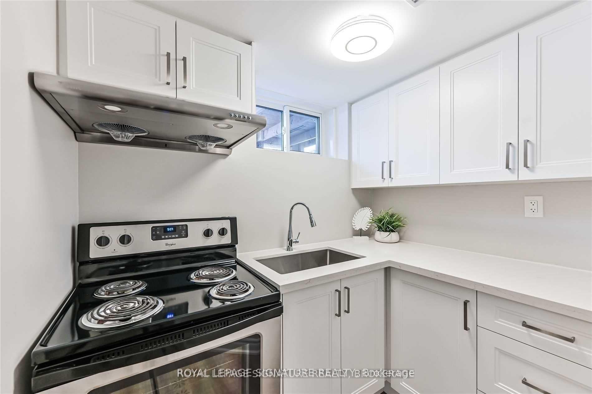 Photo 4 of Unit Lower, 123 Bowman Avenue, Whitby, Blue Grass Meadows — HOMEH