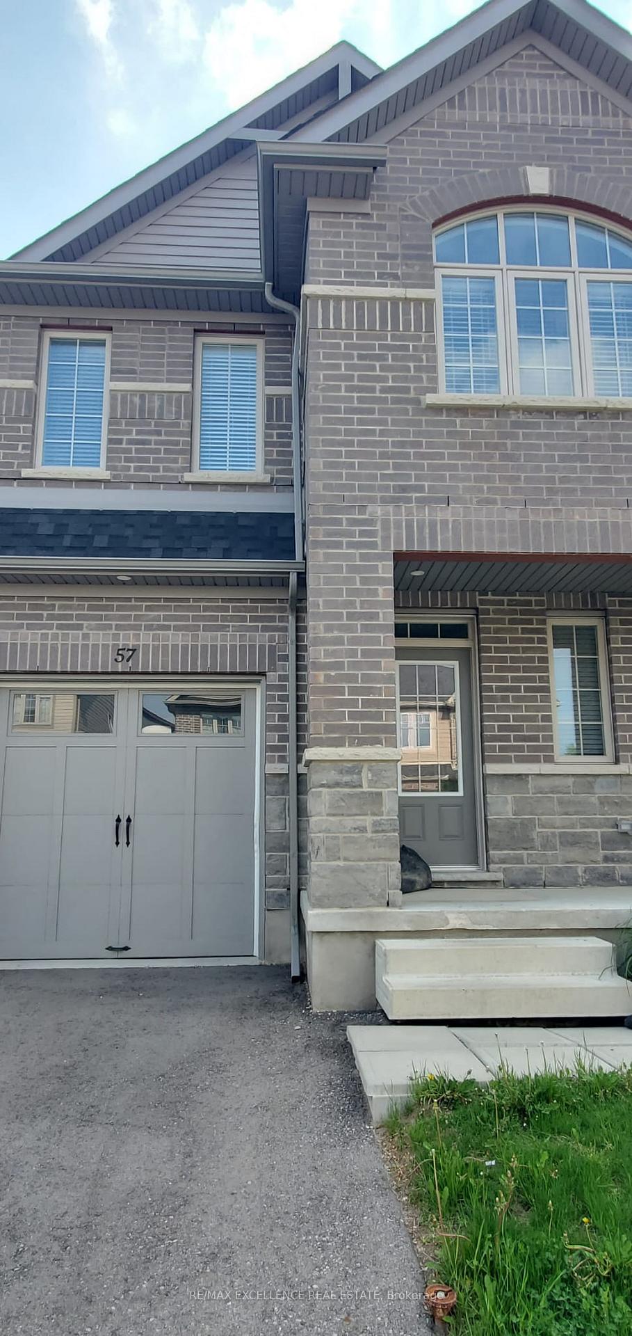 Photo 2 of 57 Gleason Crescent, Kitchener, Westmount - Kitchener — HOMEH