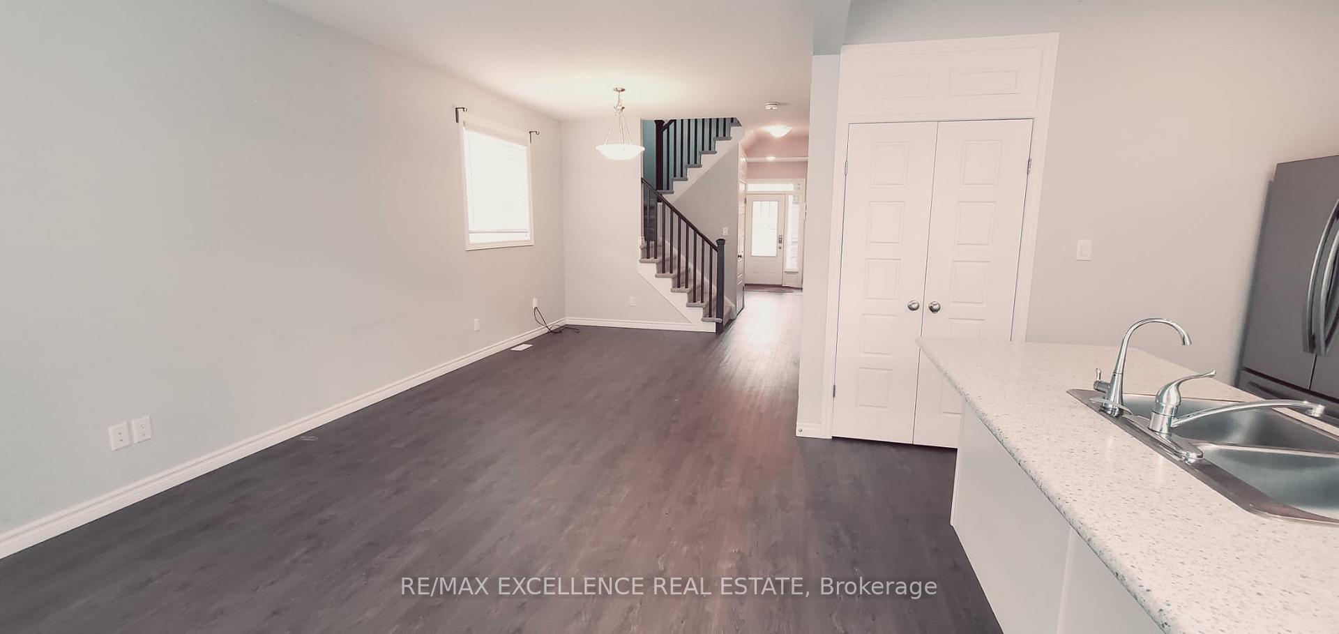 Photo 5 of 57 Gleason Crescent, Kitchener, Westmount - Kitchener — HOMEH