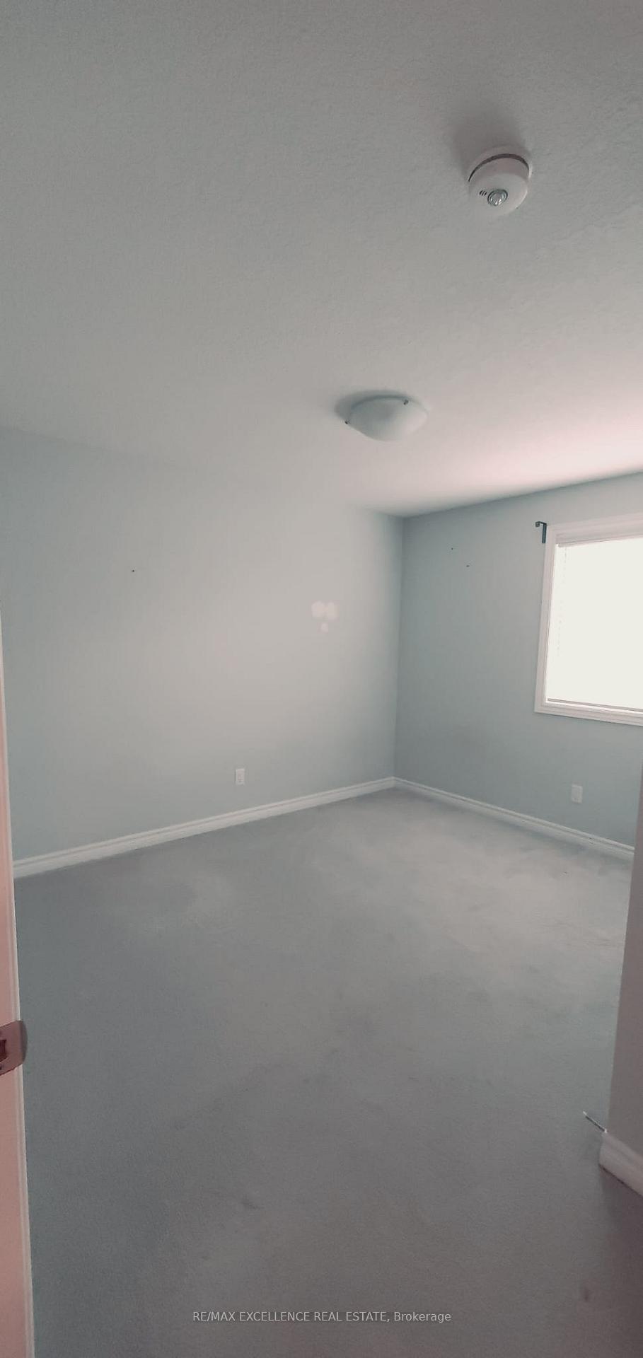Photo 8 of 57 Gleason Crescent, Kitchener, Westmount - Kitchener — HOMEH