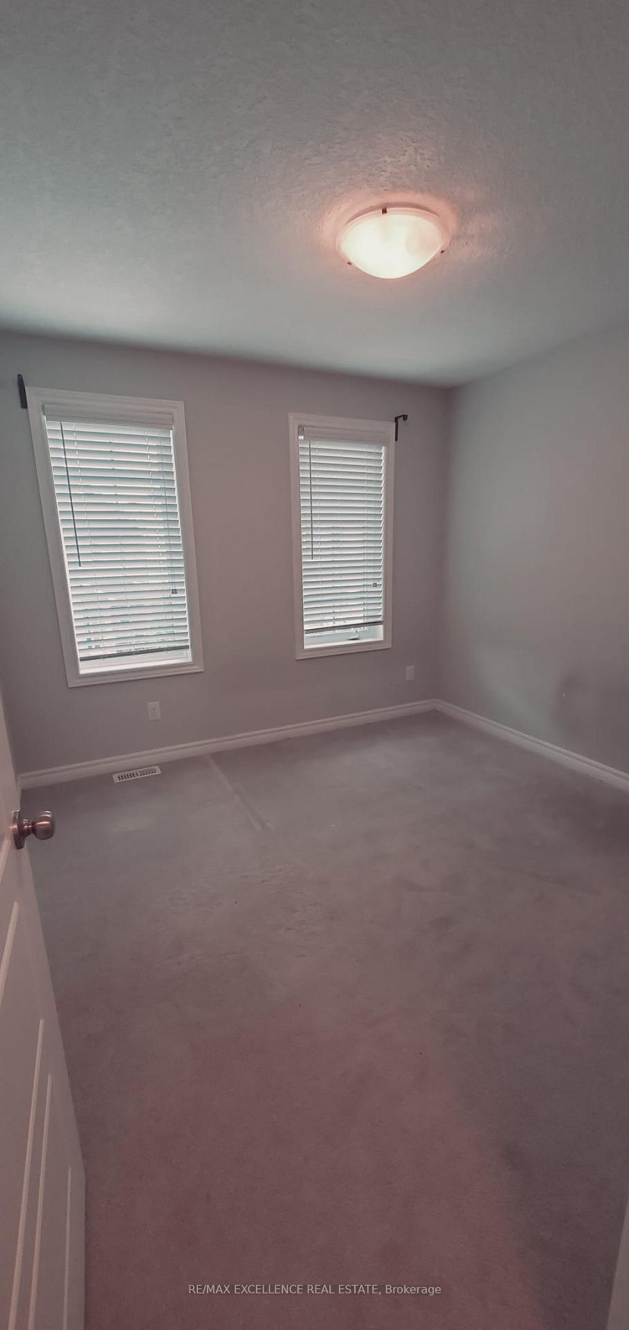 Photo 9 of 57 Gleason Crescent, Kitchener, Westmount - Kitchener — HOMEH