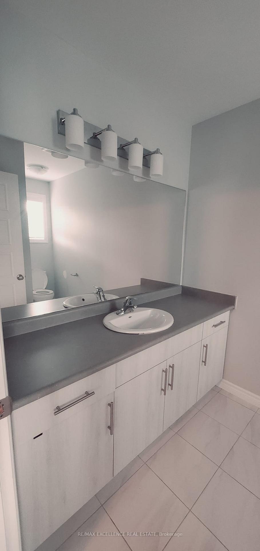 Photo 21 of 57 Gleason Crescent, Kitchener, Westmount - Kitchener — HOMEH