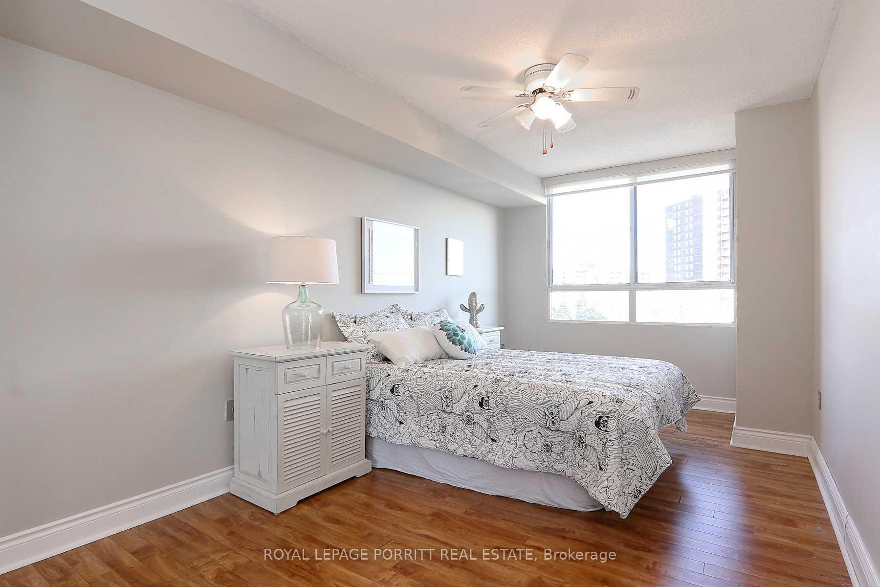 Photo 10 of Unit 508, 1271 Walden Circle, Mississauga, Clarkson — HOMEH