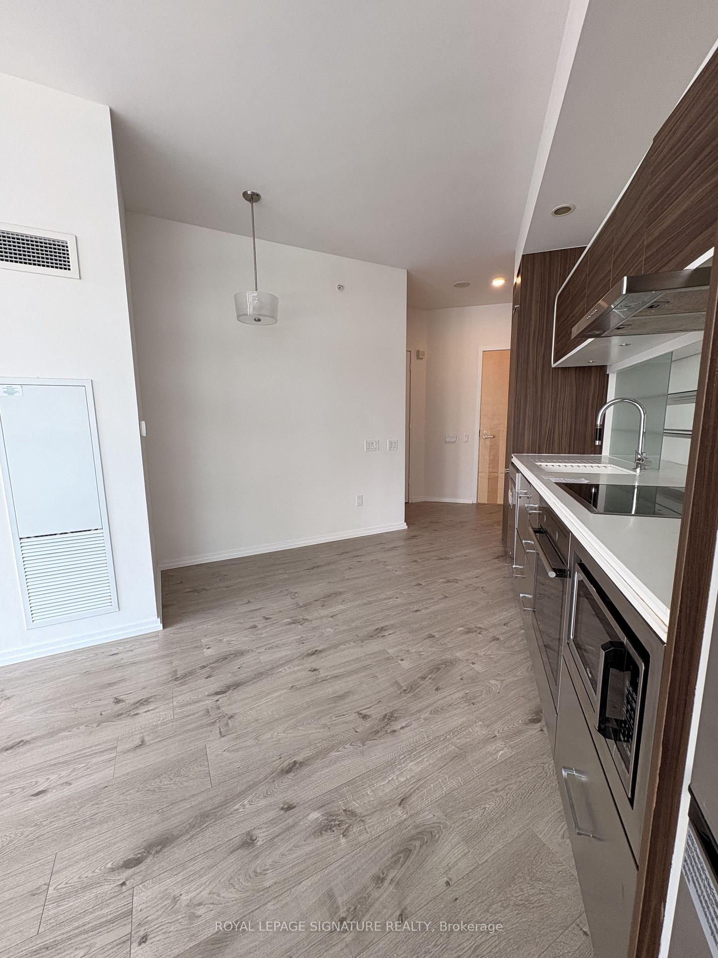 Photo 4 of Unit 806, 45 Charles Street E, Toronto, Church-Yonge Corridor — HOMEH