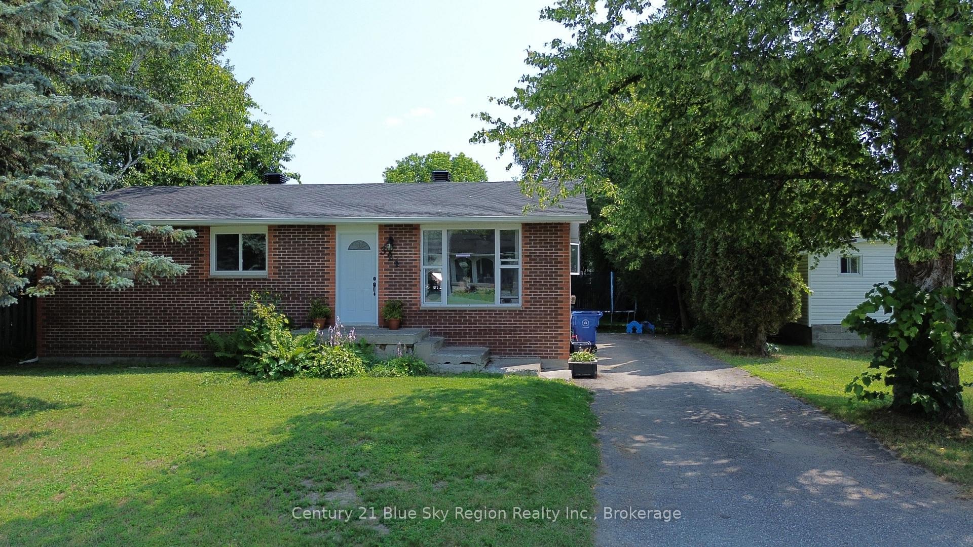 Photo 2 of 324 King Street, West Nipissing, Sturgeon Falls — HOMEH
