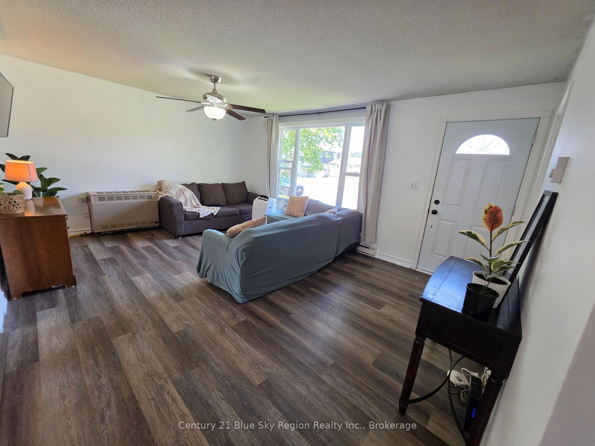 Photo 9 of 324 King Street, West Nipissing, Sturgeon Falls — HOMEH