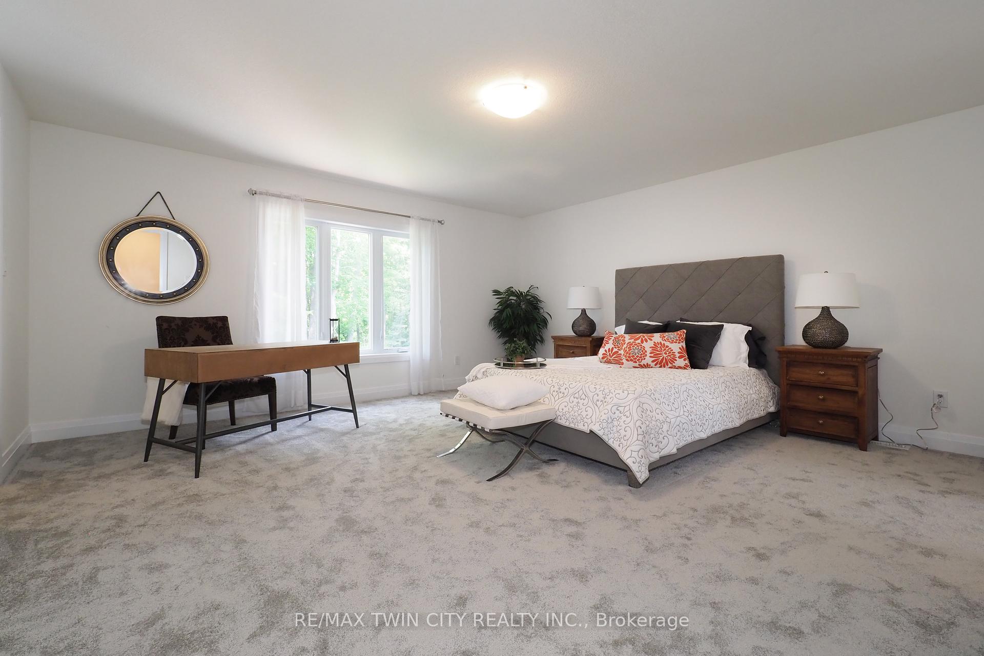 Photo 32 of 217 Jeffrey Place, Kitchener, Country Hills East — HOMEH