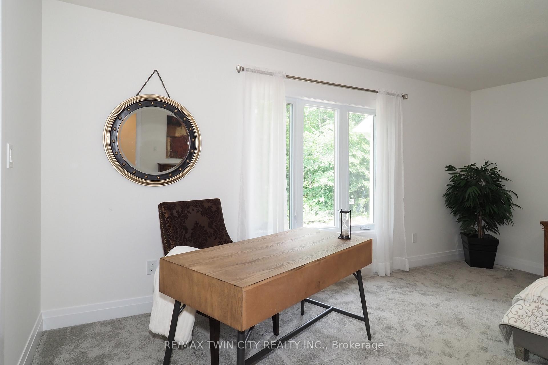 Photo 33 of 217 Jeffrey Place, Kitchener, Country Hills East — HOMEH