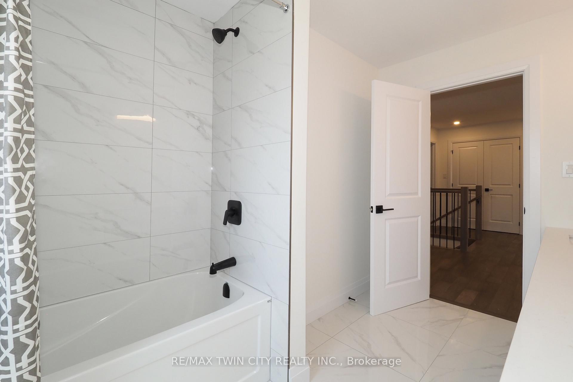 Photo 39 of 217 Jeffrey Place, Kitchener, Country Hills East — HOMEH