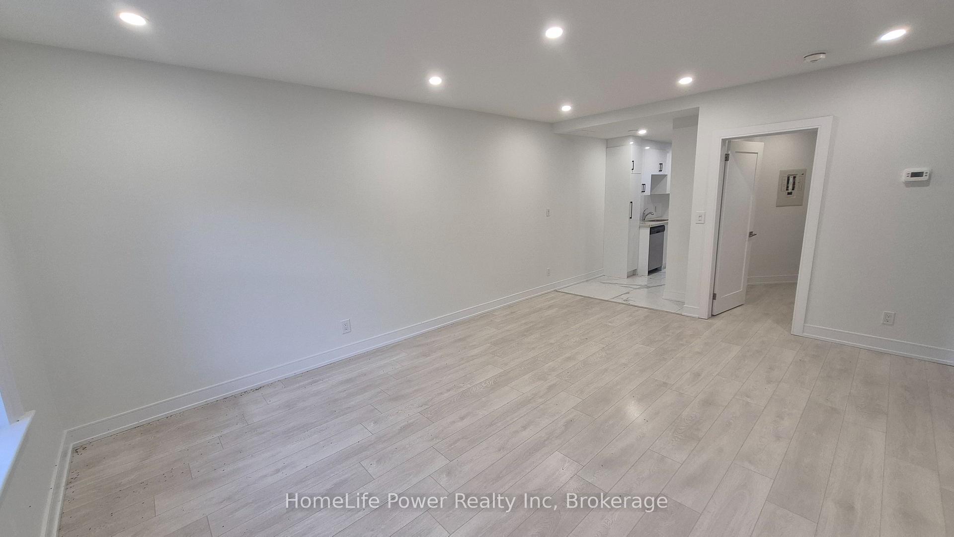 Photo 3 of Unit 1U, 35 Wellington Street, Brantford, Downtown Core — HOMEH