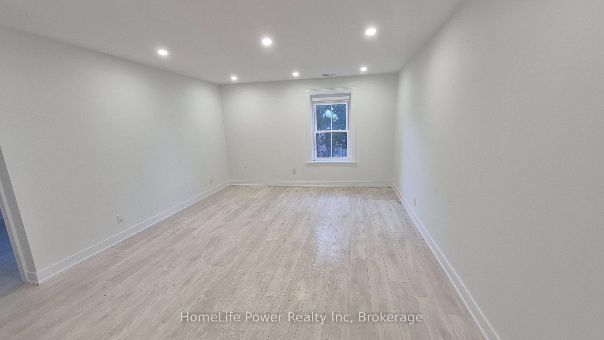 Photo 4 of Unit 1U, 35 Wellington Street, Brantford, Downtown Core — HOMEH