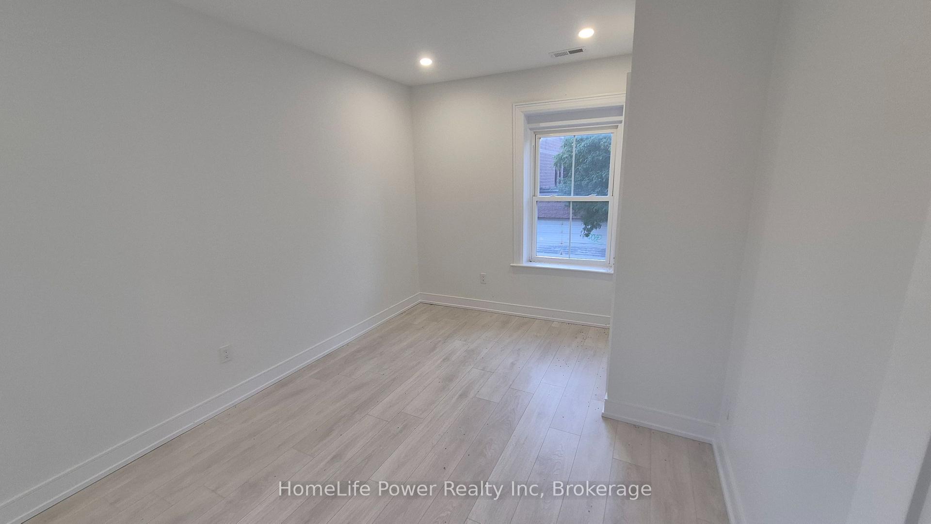 Photo 9 of Unit 1U, 35 Wellington Street, Brantford, Downtown Core — HOMEH