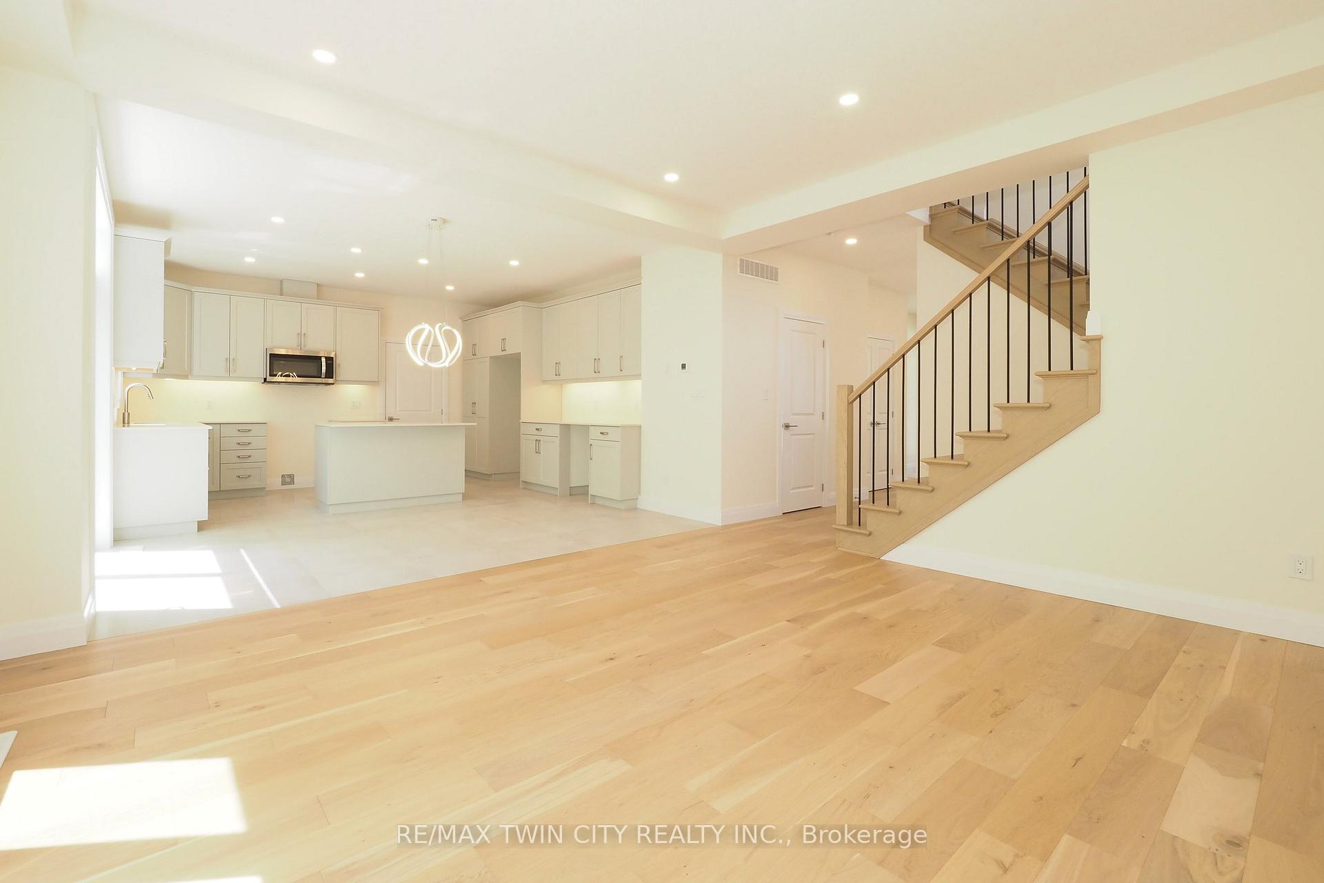 Photo 8 of 220 Jeffrey Place, Kitchener, Country Hills East — HOMEH