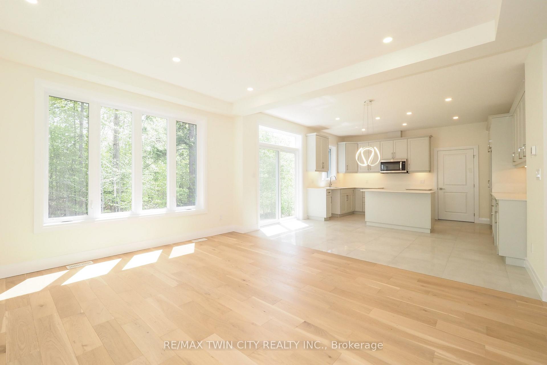 Photo 9 of 220 Jeffrey Place, Kitchener, Country Hills East — HOMEH