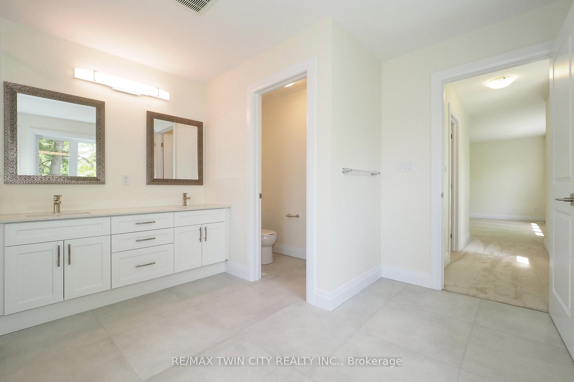 Photo 30 of 220 Jeffrey Place, Kitchener, Country Hills East — HOMEH