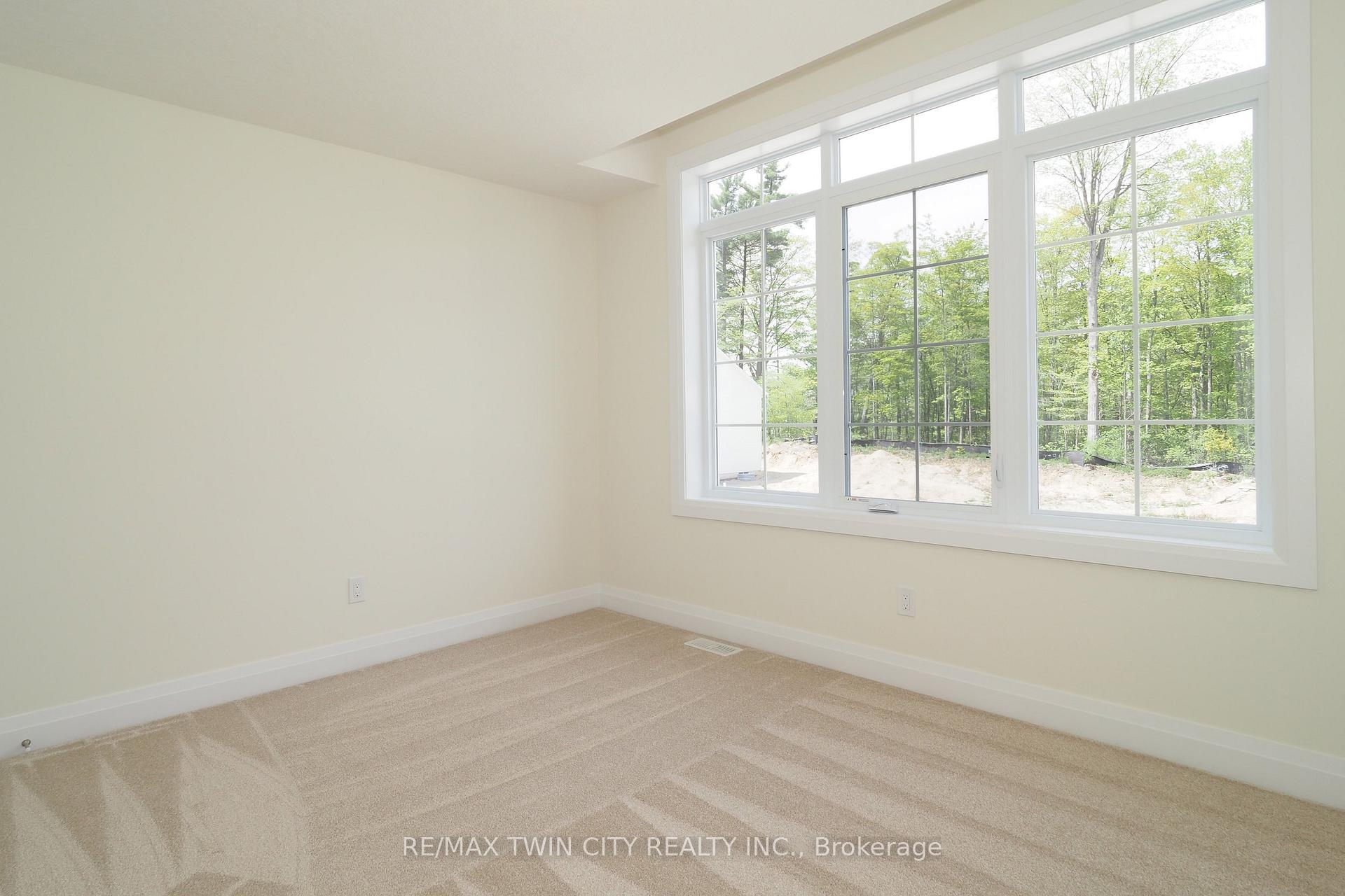 Photo 32 of 220 Jeffrey Place, Kitchener, Country Hills East — HOMEH