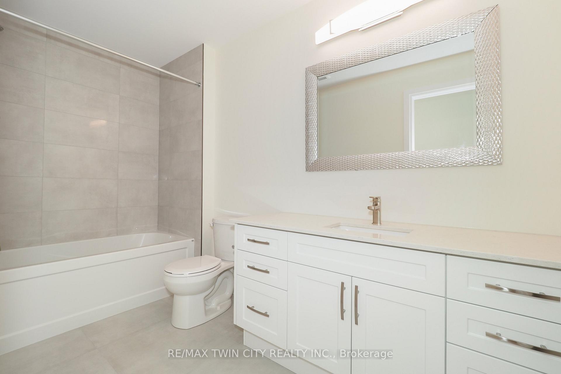 Photo 33 of 220 Jeffrey Place, Kitchener, Country Hills East — HOMEH