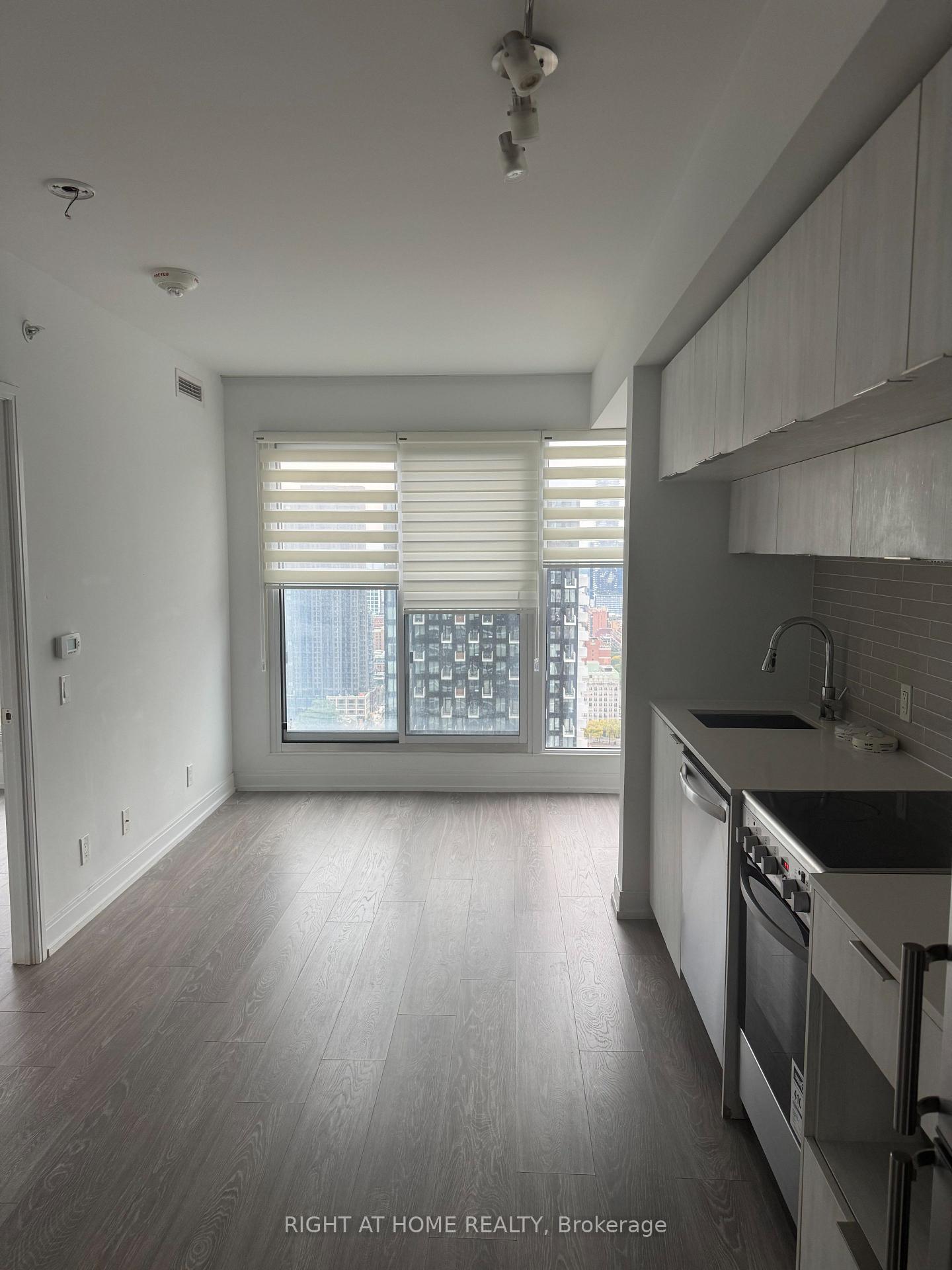 Photo 6 of Unit 3708, 181 Dundas Street E, Toronto, Moss Park — HOMEH