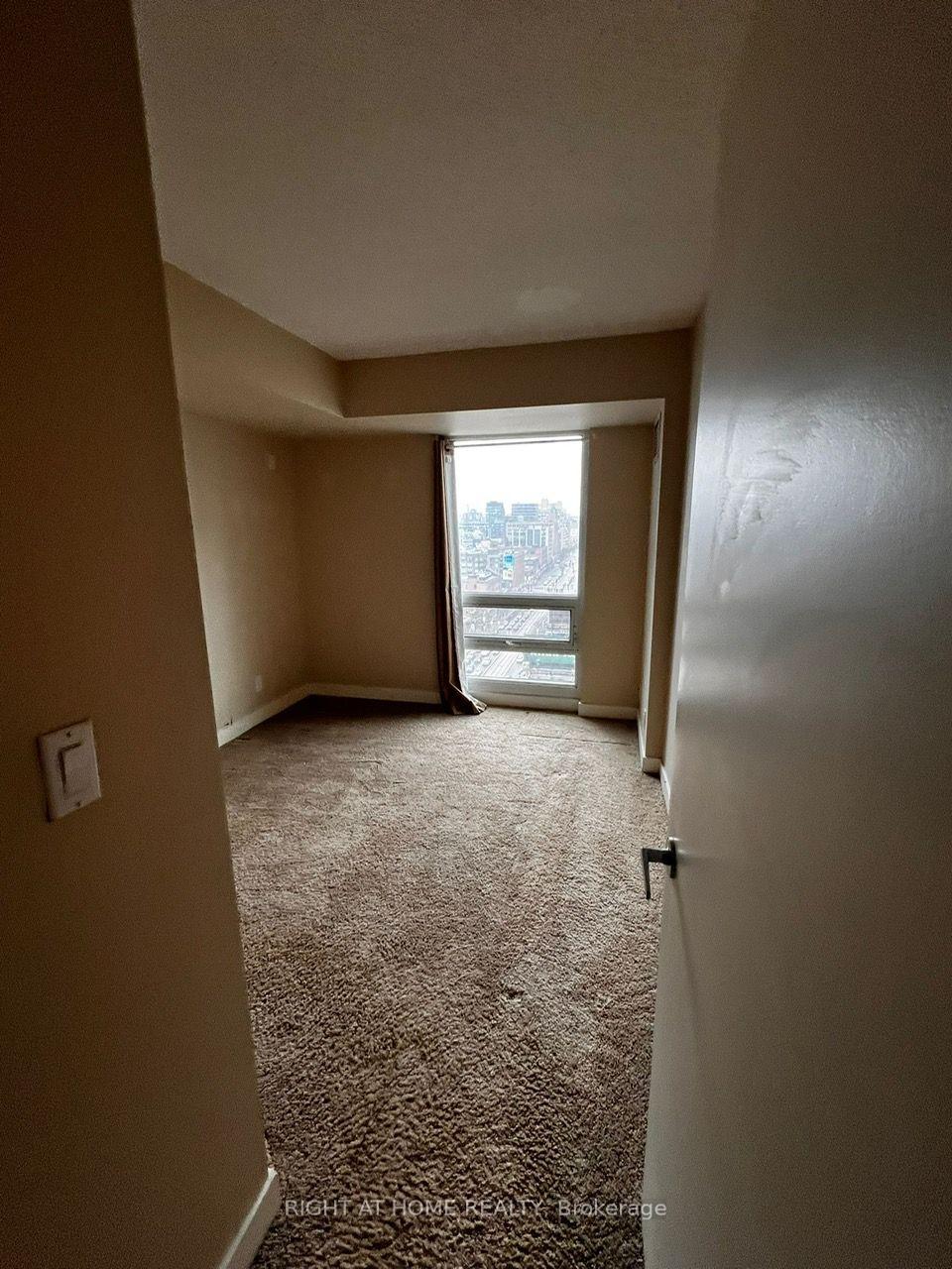 Photo 9 of Unit 2005, 397 Front Street W, Toronto, Waterfront Communities — HOMEH
