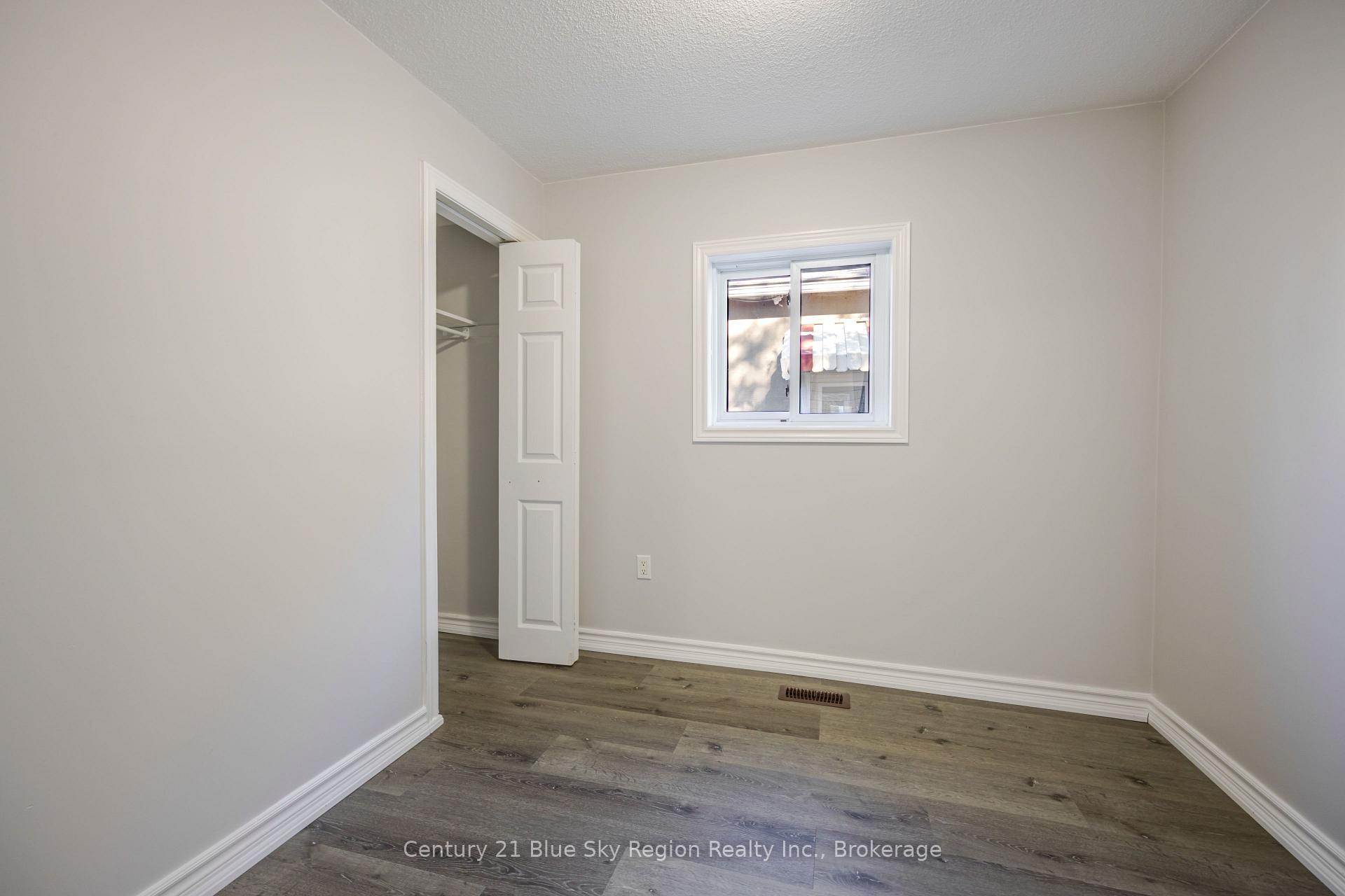 Photo 12 of 1133 Franklin Street, North Bay, Central — HOMEH