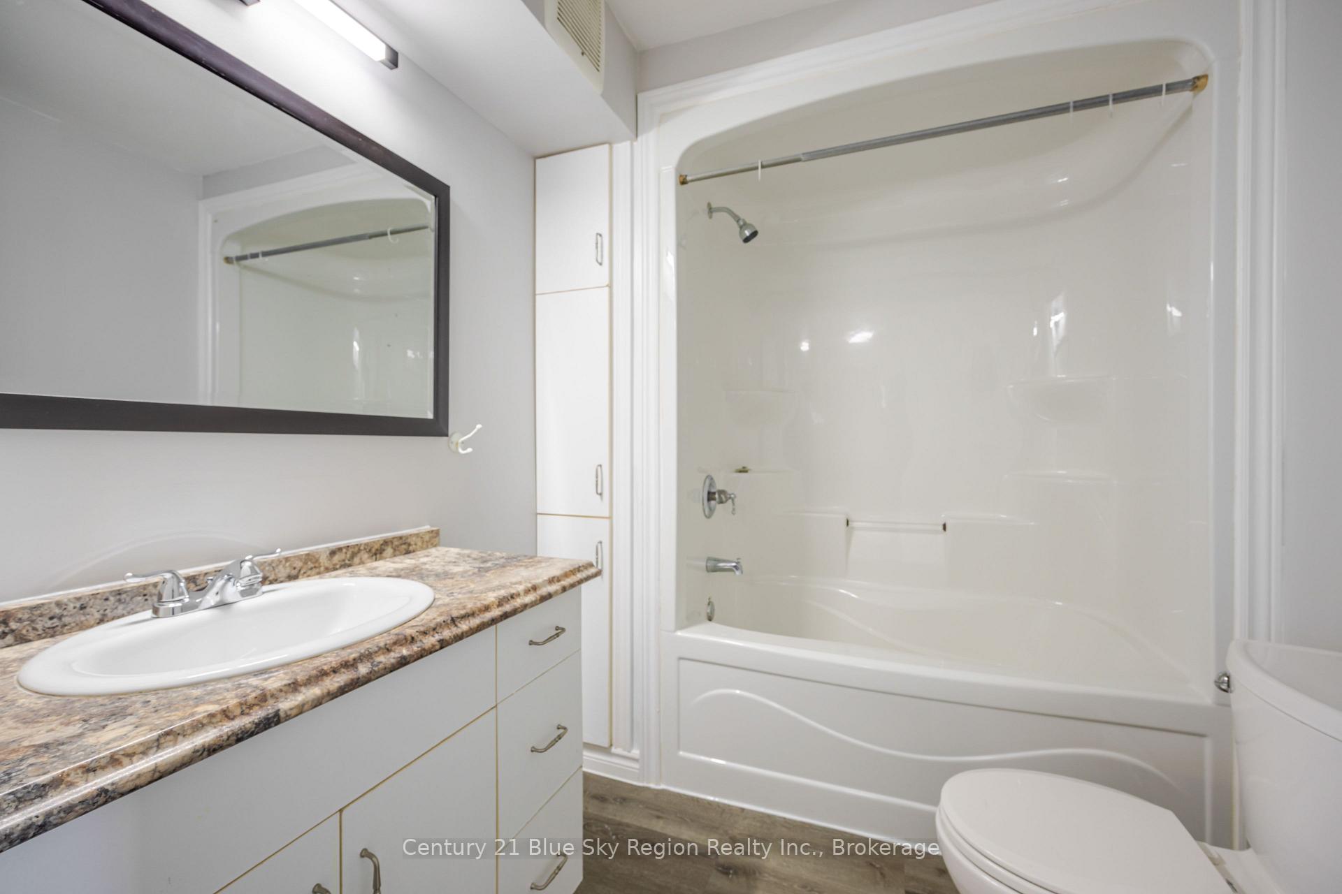 Photo 13 of 1133 Franklin Street, North Bay, Central — HOMEH