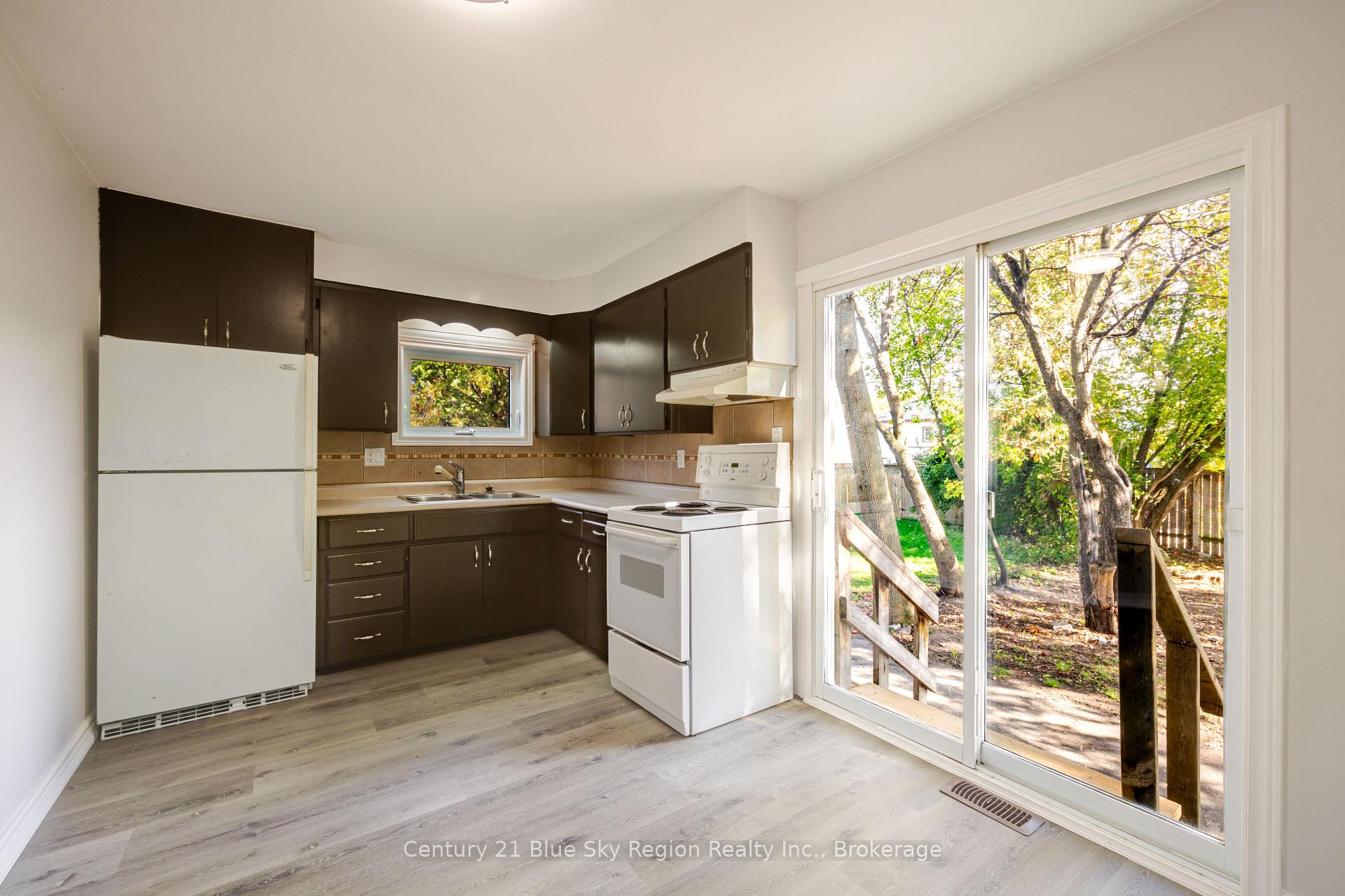 Photo 17 of 1133 Franklin Street, North Bay, Central — HOMEH