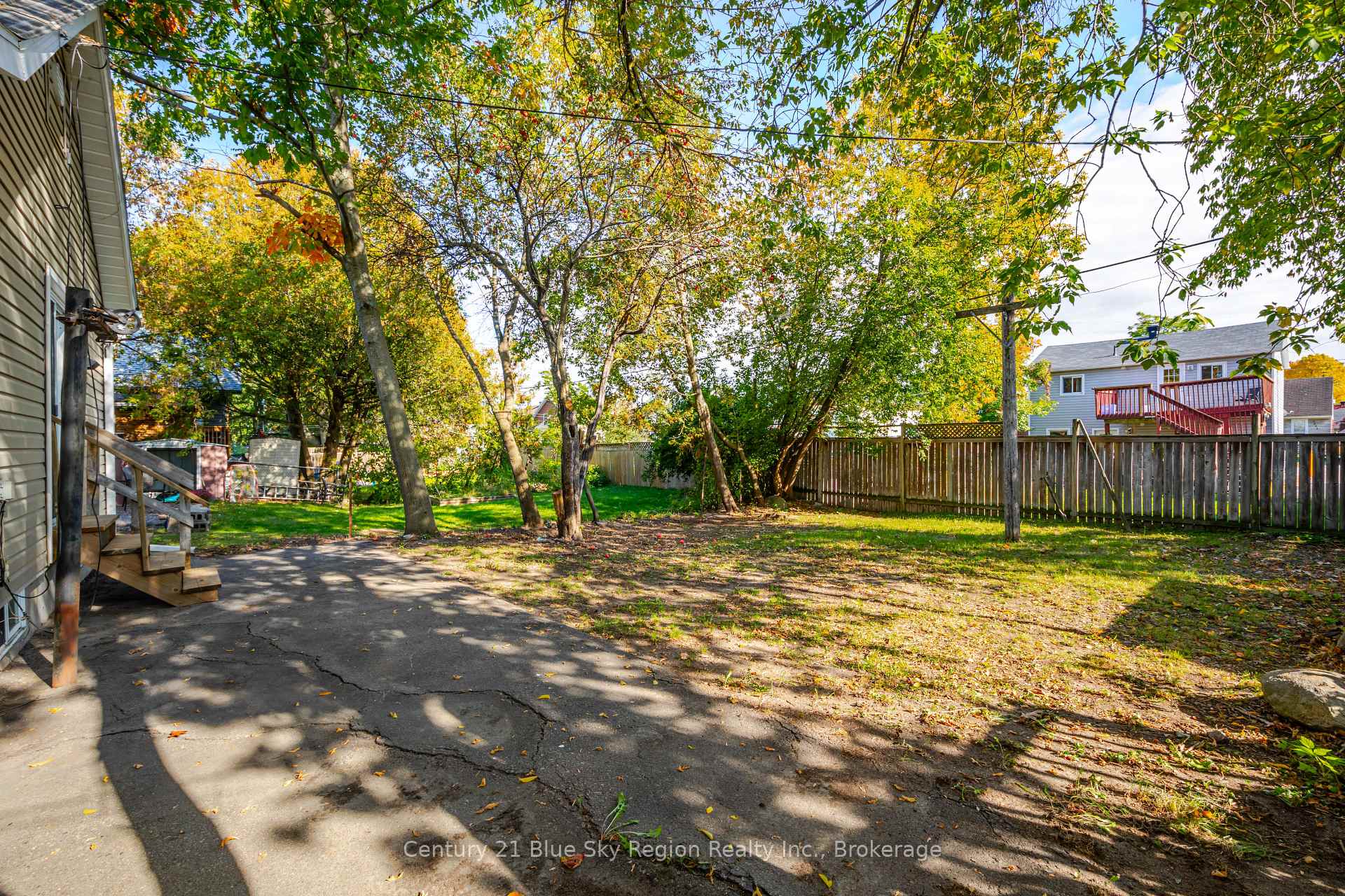 Photo 22 of 1133 Franklin Street, North Bay, Central — HOMEH