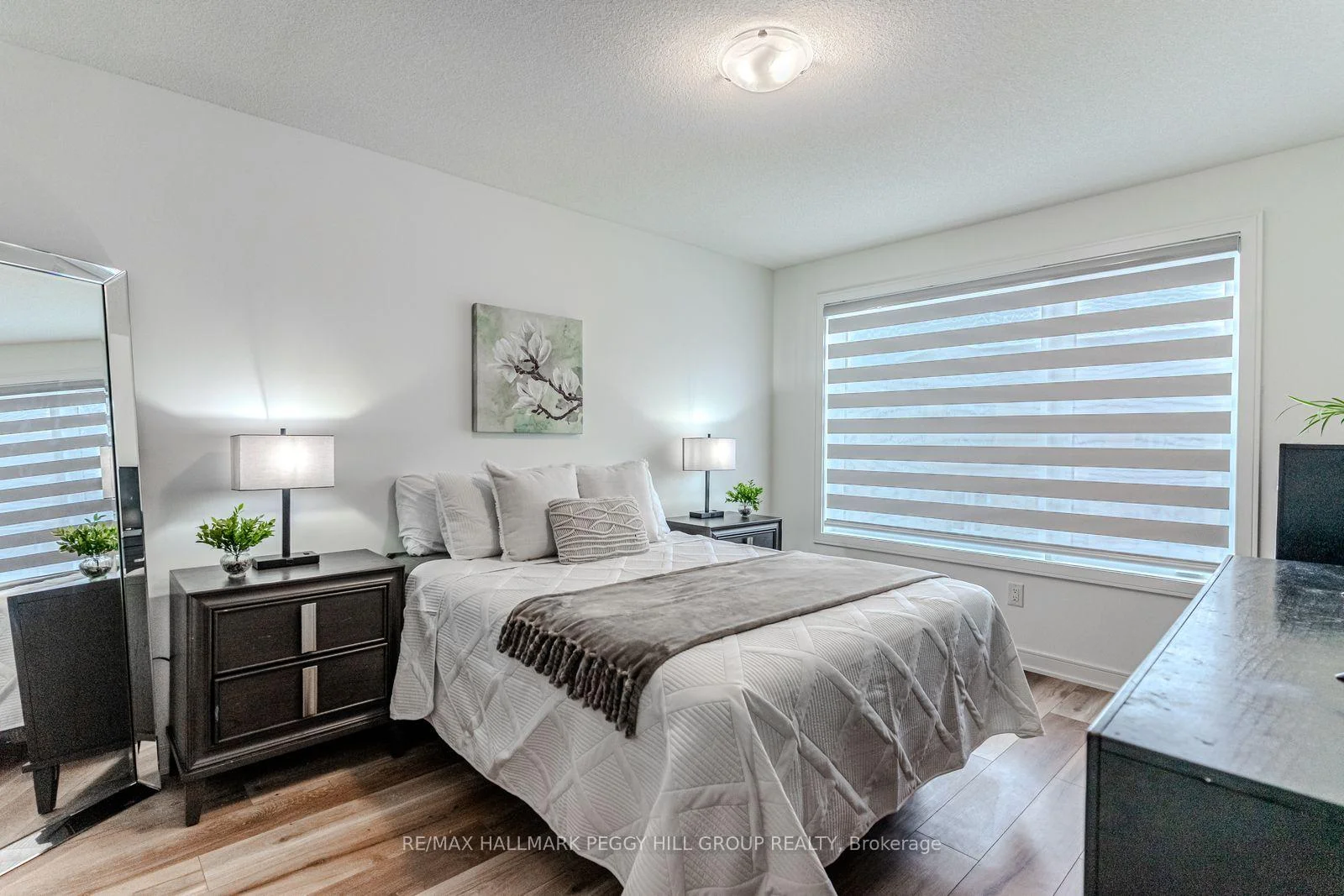 Photo 15 of 9 Red Maple Lane, Barrie, Innis-Shore — HOMEH