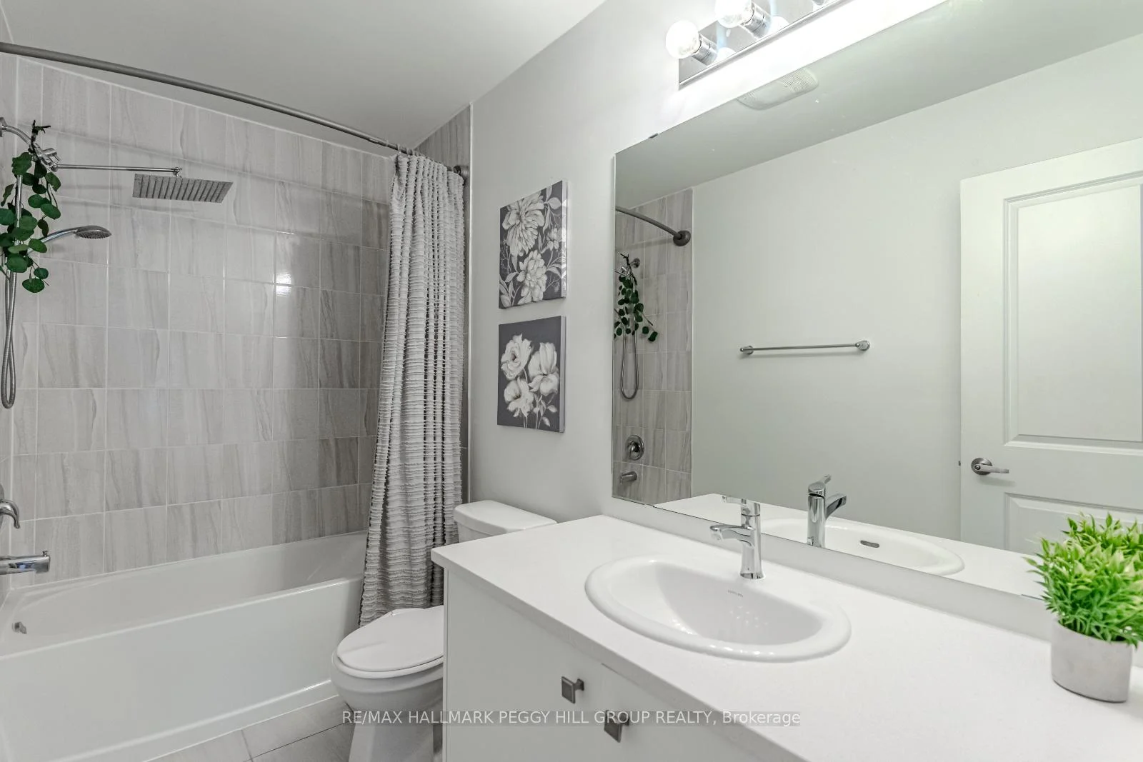 Photo 17 of 9 Red Maple Lane, Barrie, Innis-Shore — HOMEH