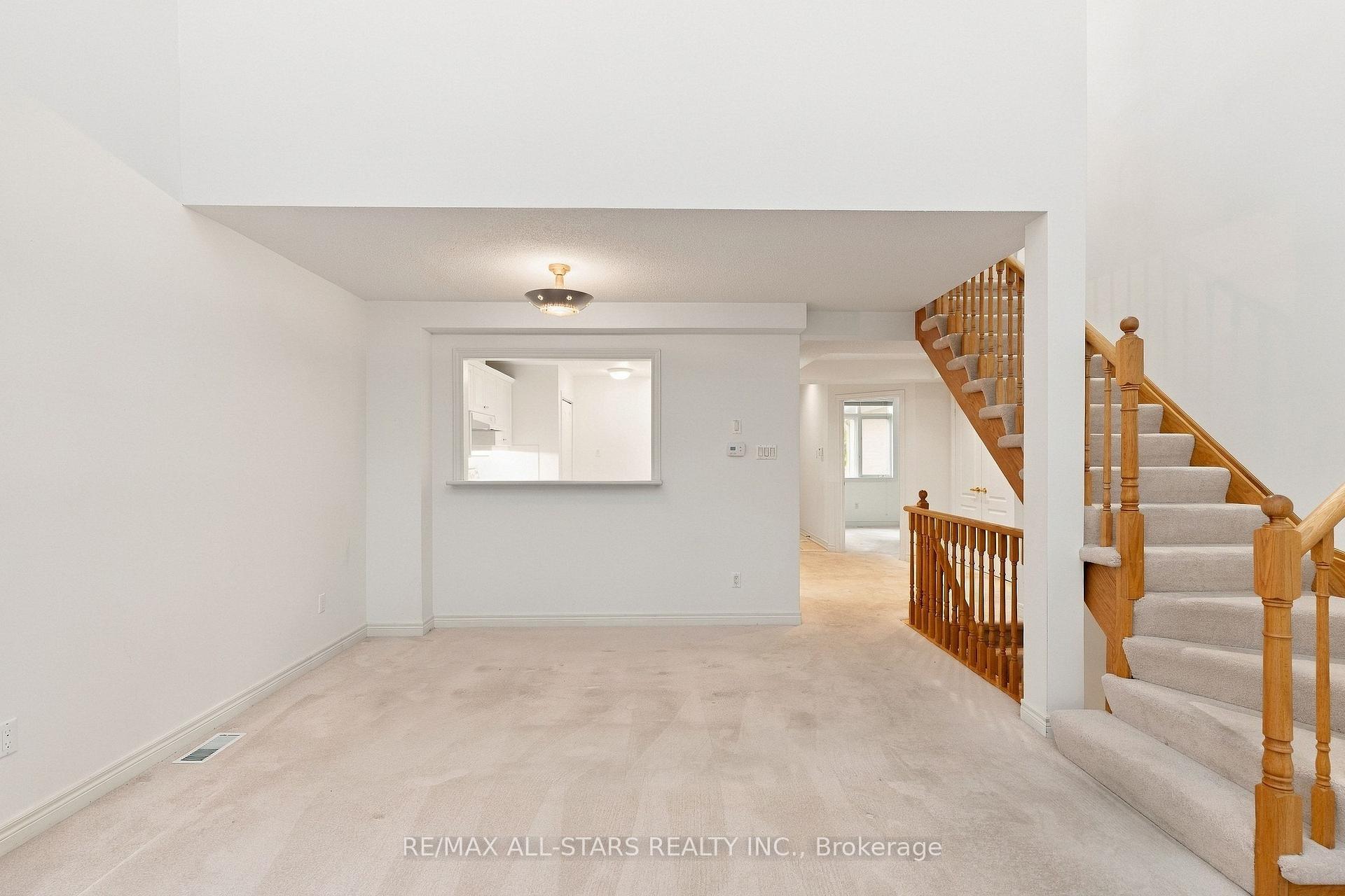 Photo 15 of 28 Blue Heron Beach Way, Markham, Greensborough — HOMEH