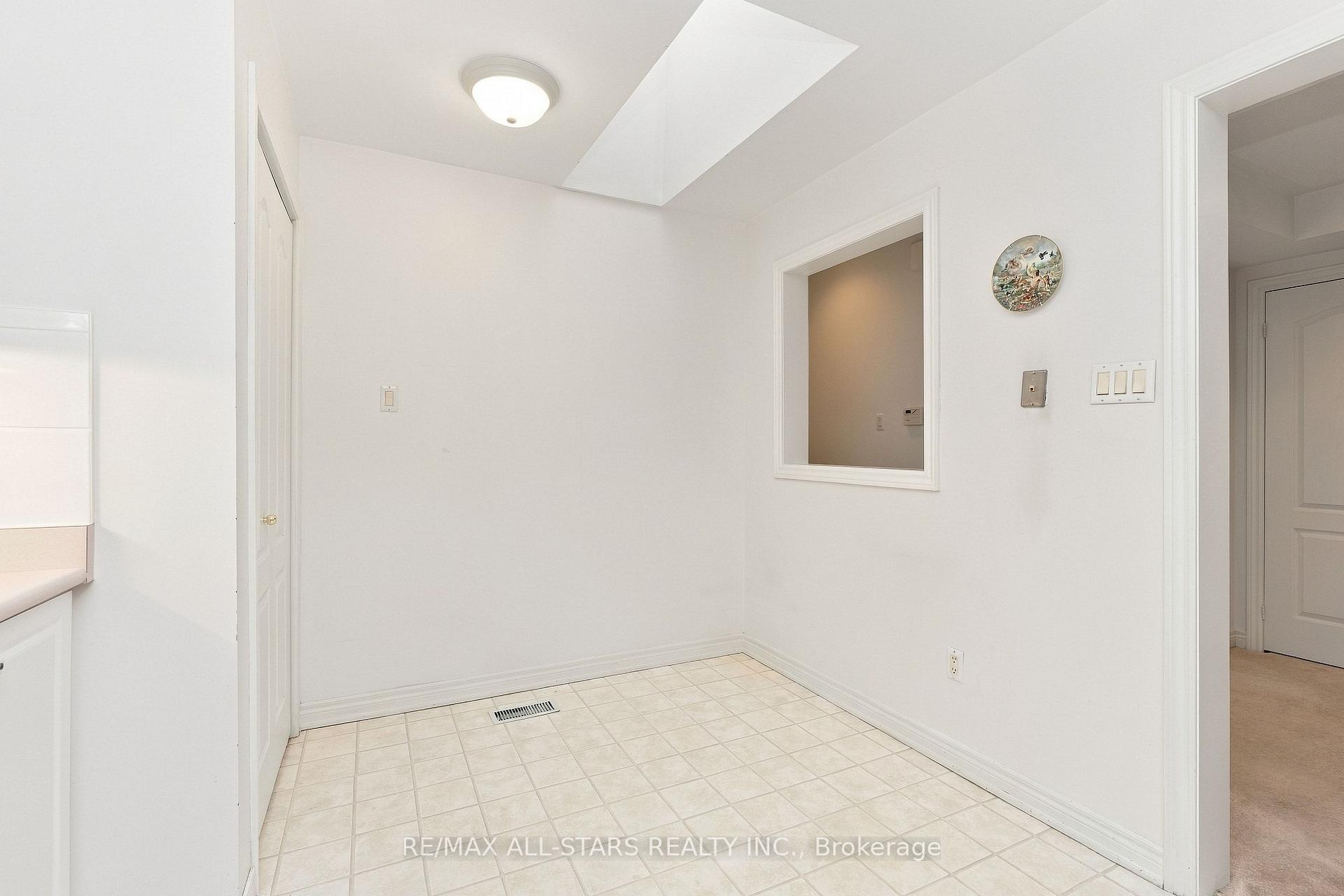 Photo 24 of 28 Blue Heron Beach Way, Markham, Greensborough — HOMEH