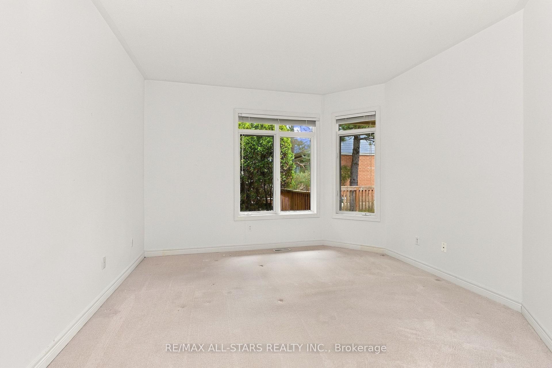 Photo 27 of 28 Blue Heron Beach Way, Markham, Greensborough — HOMEH