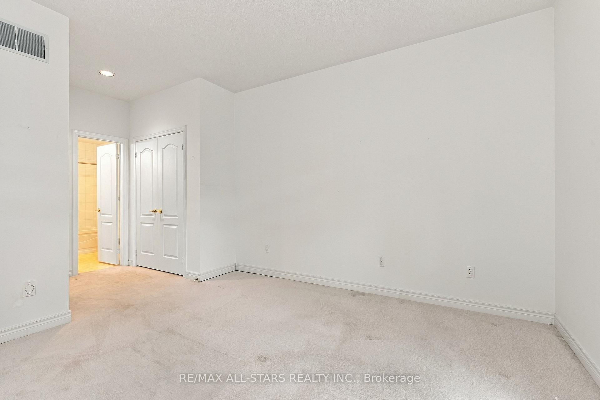 Photo 28 of 28 Blue Heron Beach Way, Markham, Greensborough — HOMEH