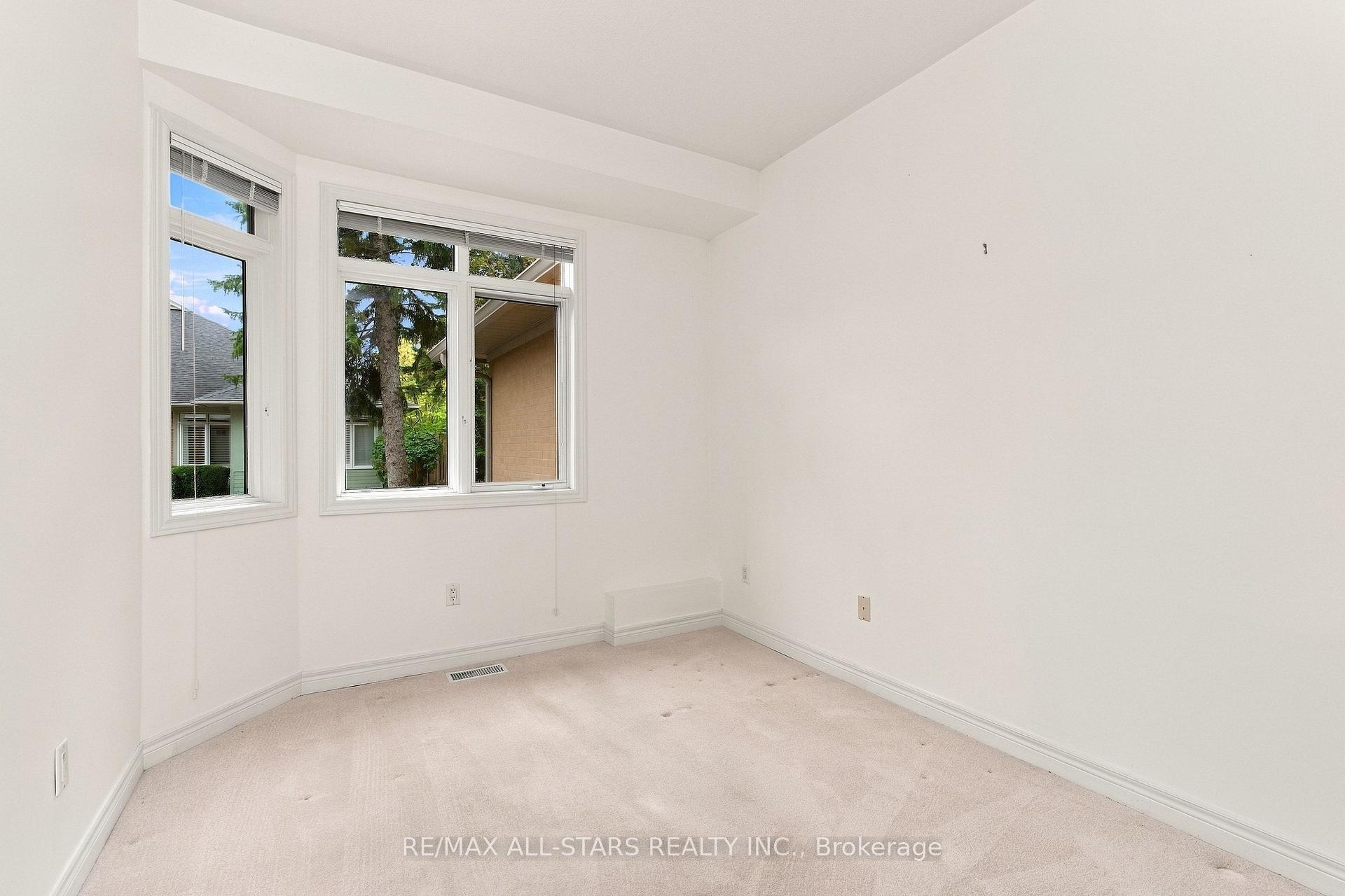 Photo 33 of 28 Blue Heron Beach Way, Markham, Greensborough — HOMEH