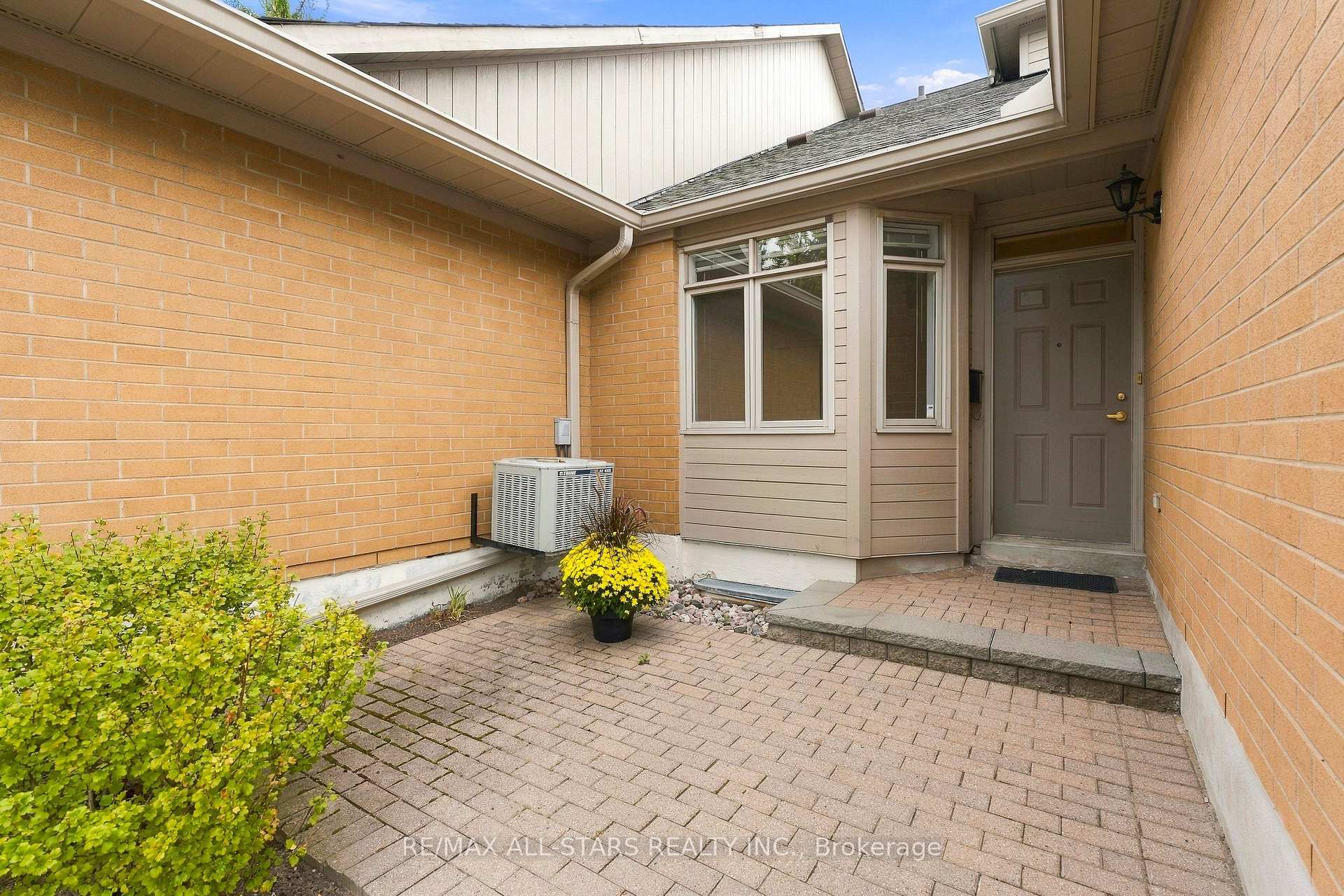 Photo 54 of 28 Blue Heron Beach Way, Markham, Greensborough — HOMEH