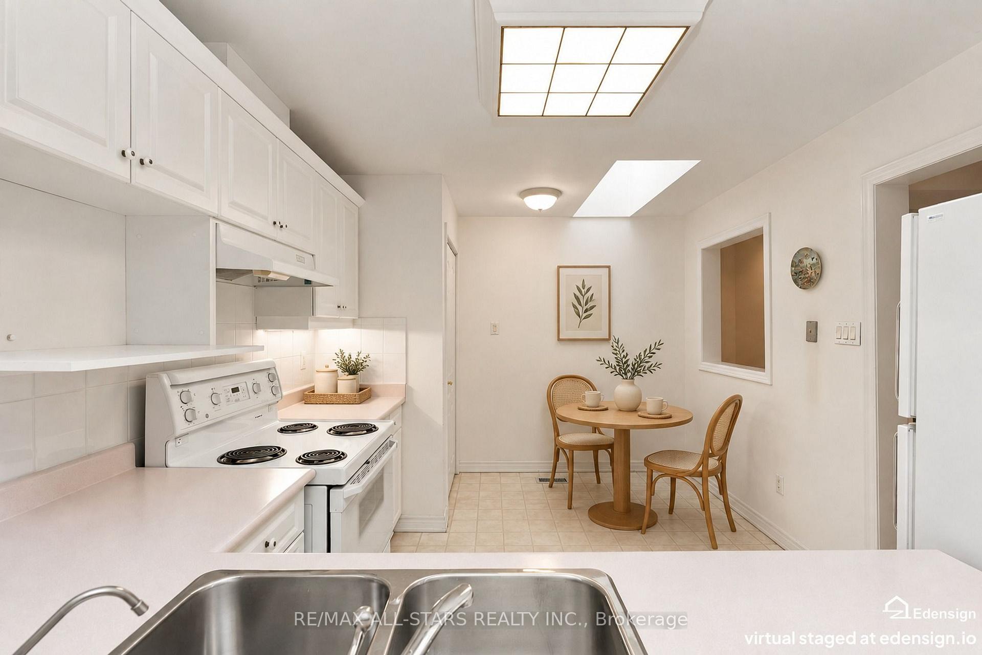 Photo 21 of 28 Blue Heron Beach Way, Markham, Greensborough — HOMEH