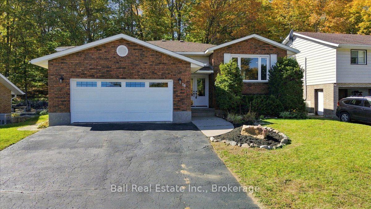 Photo 2 of 16 Maple Street, Bancroft, Bancroft Ward — HOMEH