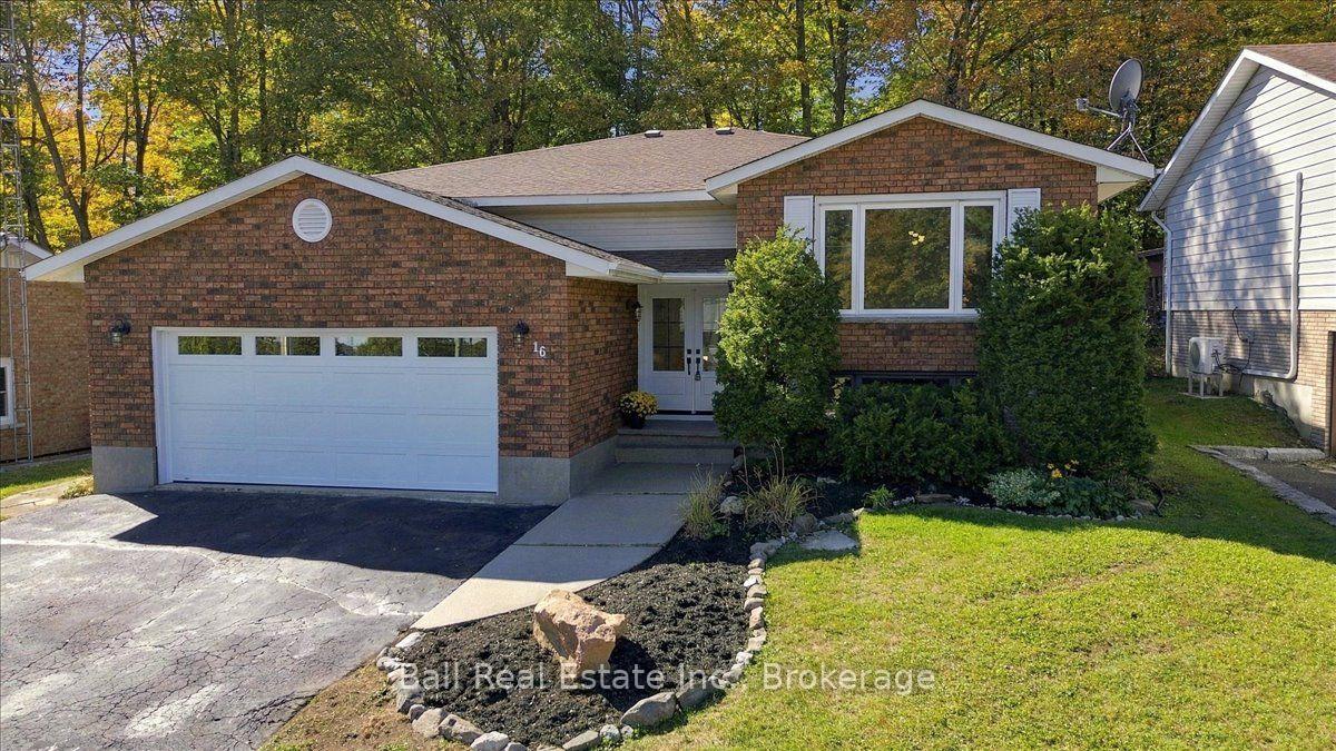 Photo 3 of 16 Maple Street, Bancroft, Bancroft Ward — HOMEH