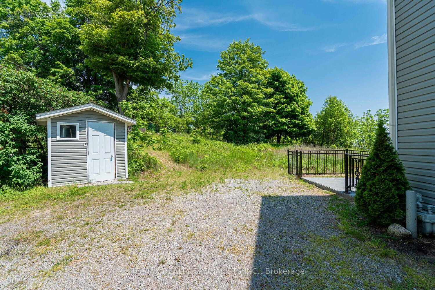 Photo 12 of 532 Ridgeway Road, Fort Erie, Crystal Beach — HOMEH