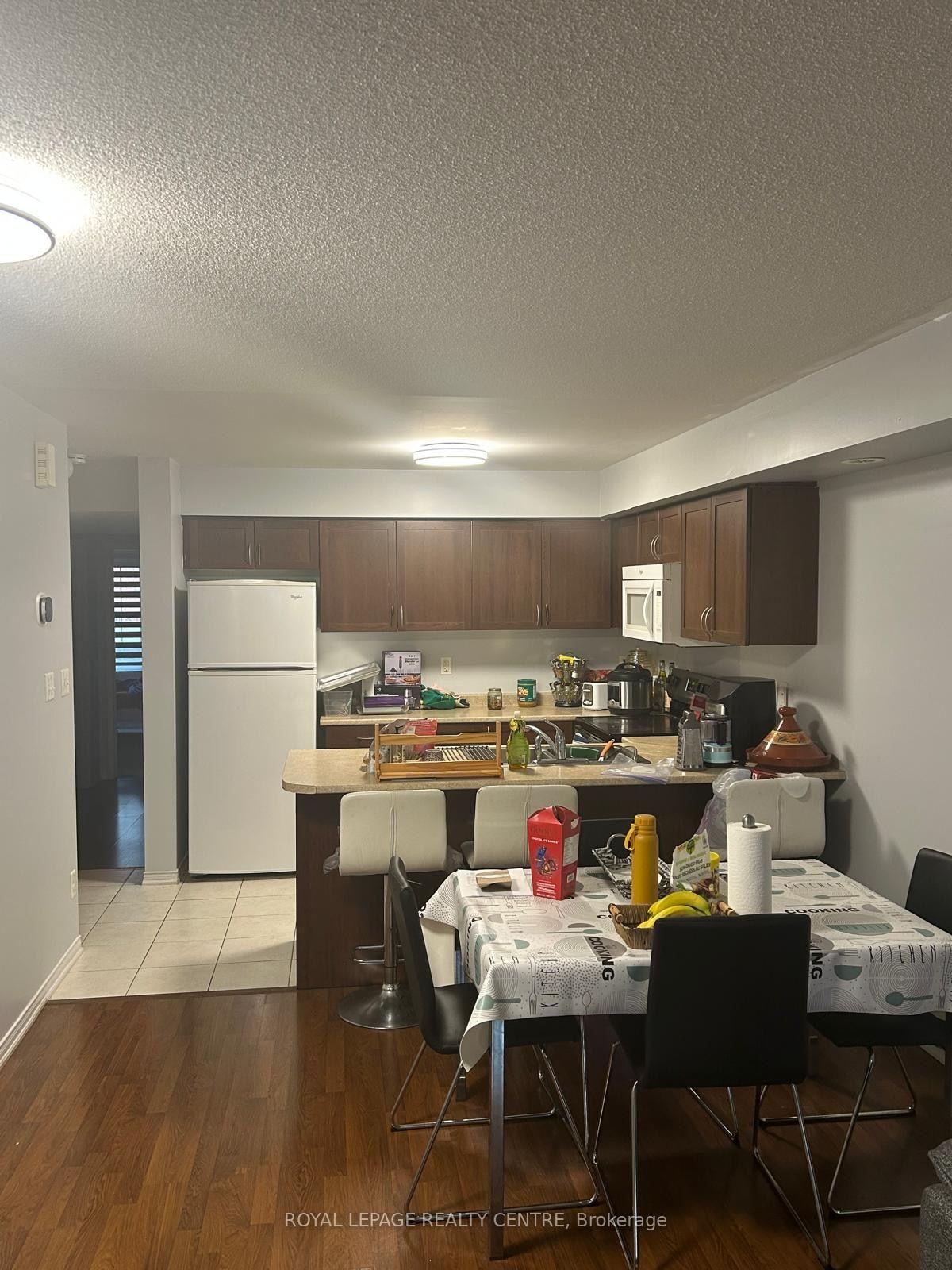 Photo 4 of Unit 13, 47 Hays Boulevard, Oakville, River Oaks — HOMEH