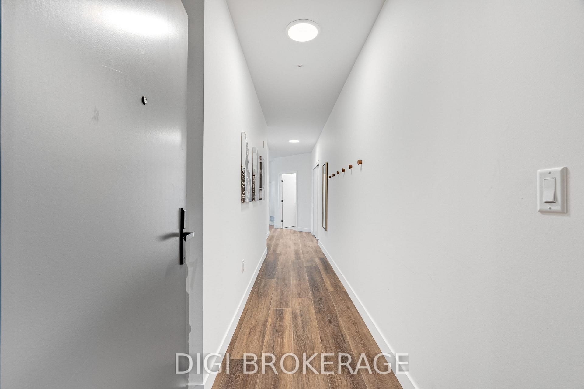 Photo 6 of Unit 827, 1600 James Naismith Drive, Ottawa, Pineview — HOMEH