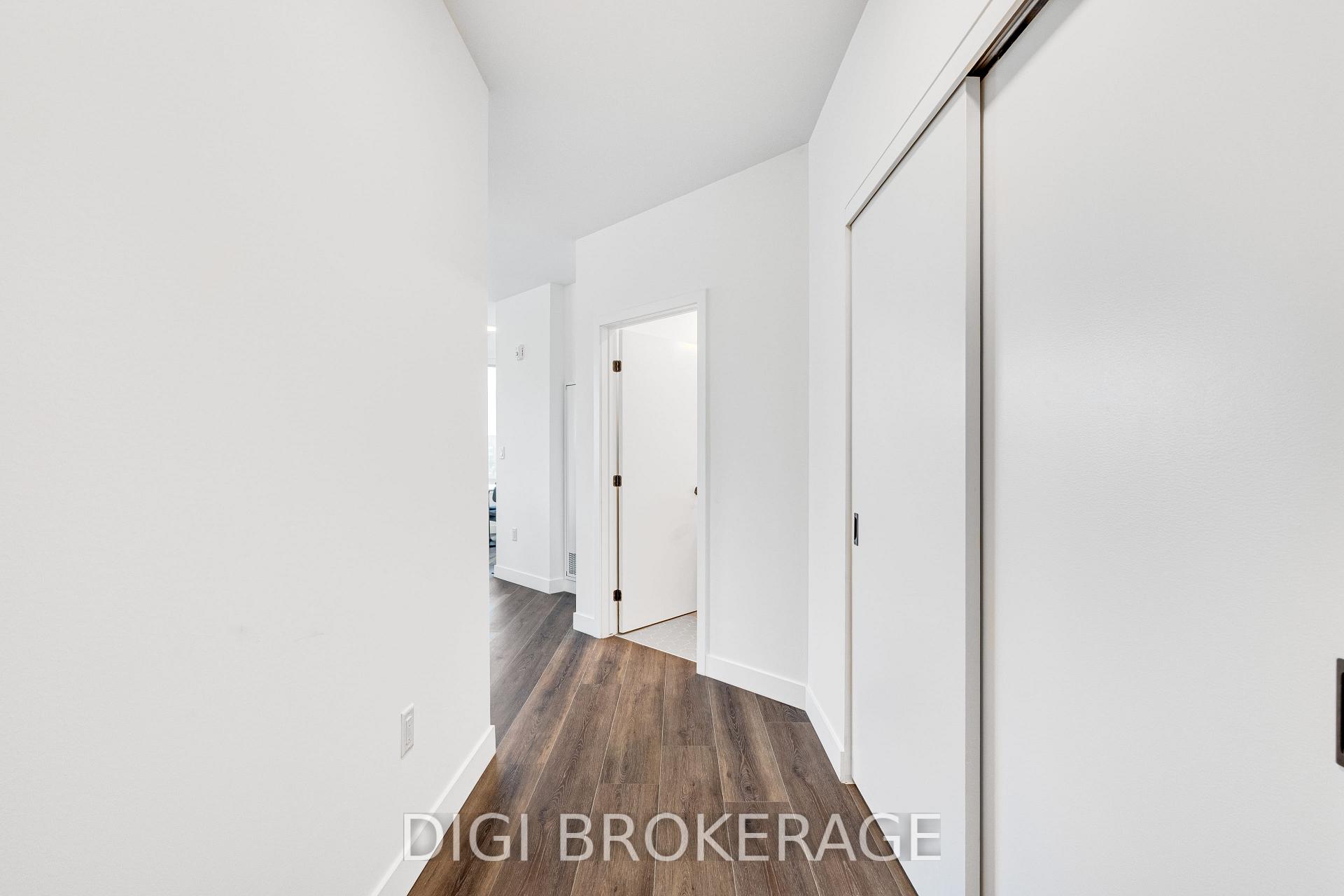 Photo 7 of Unit 827, 1600 James Naismith Drive, Ottawa, Pineview — HOMEH