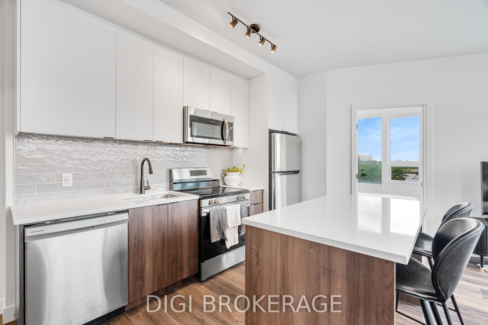 Photo 10 of Unit 827, 1600 James Naismith Drive, Ottawa, Pineview — HOMEH