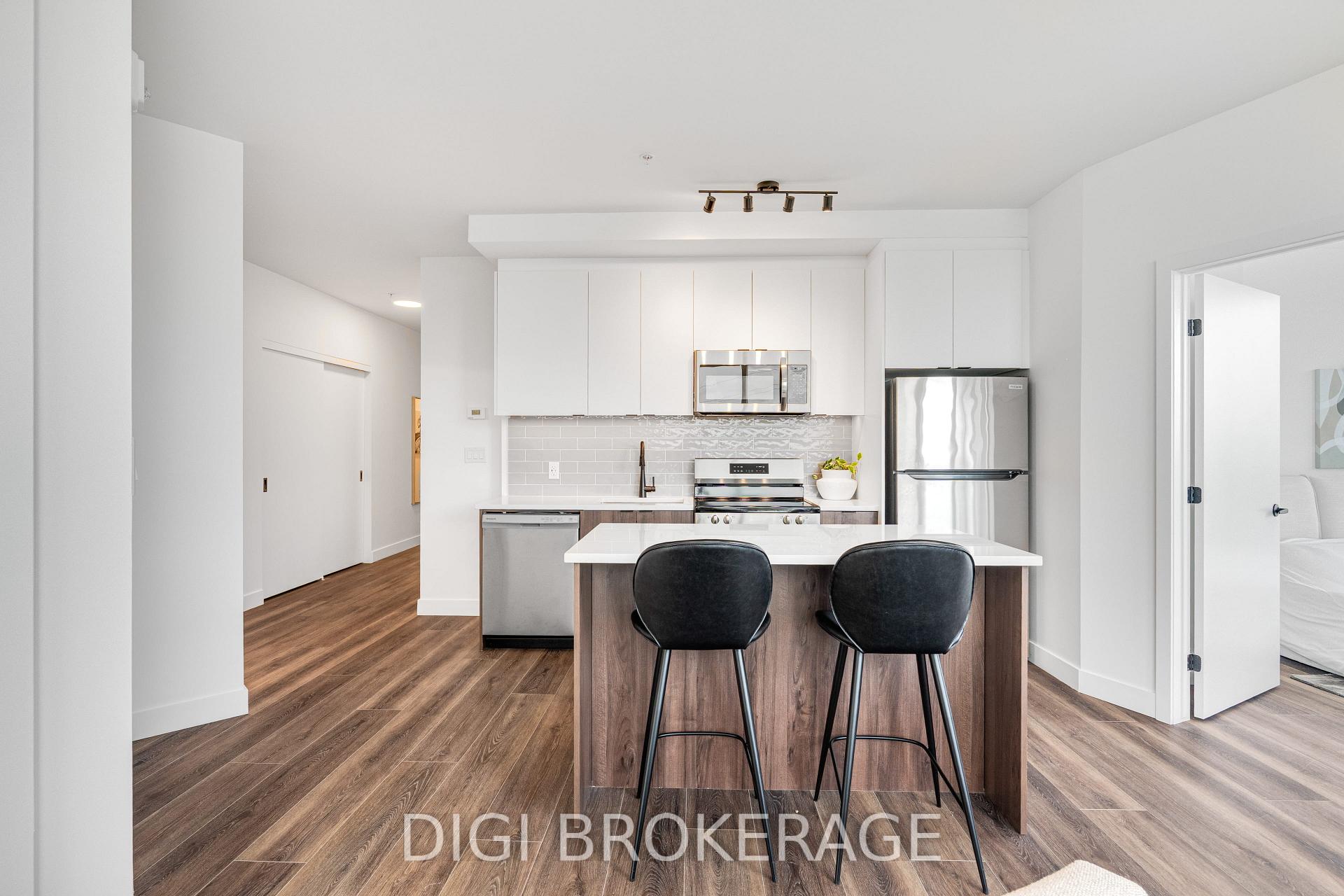 Photo 12 of Unit 827, 1600 James Naismith Drive, Ottawa, Pineview — HOMEH