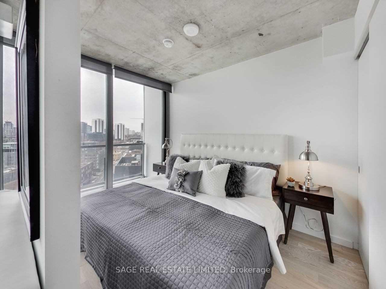 Photo 3 of Unit 1205, 170 Bayview Avenue, Toronto, Waterfront Communities — HOMEH