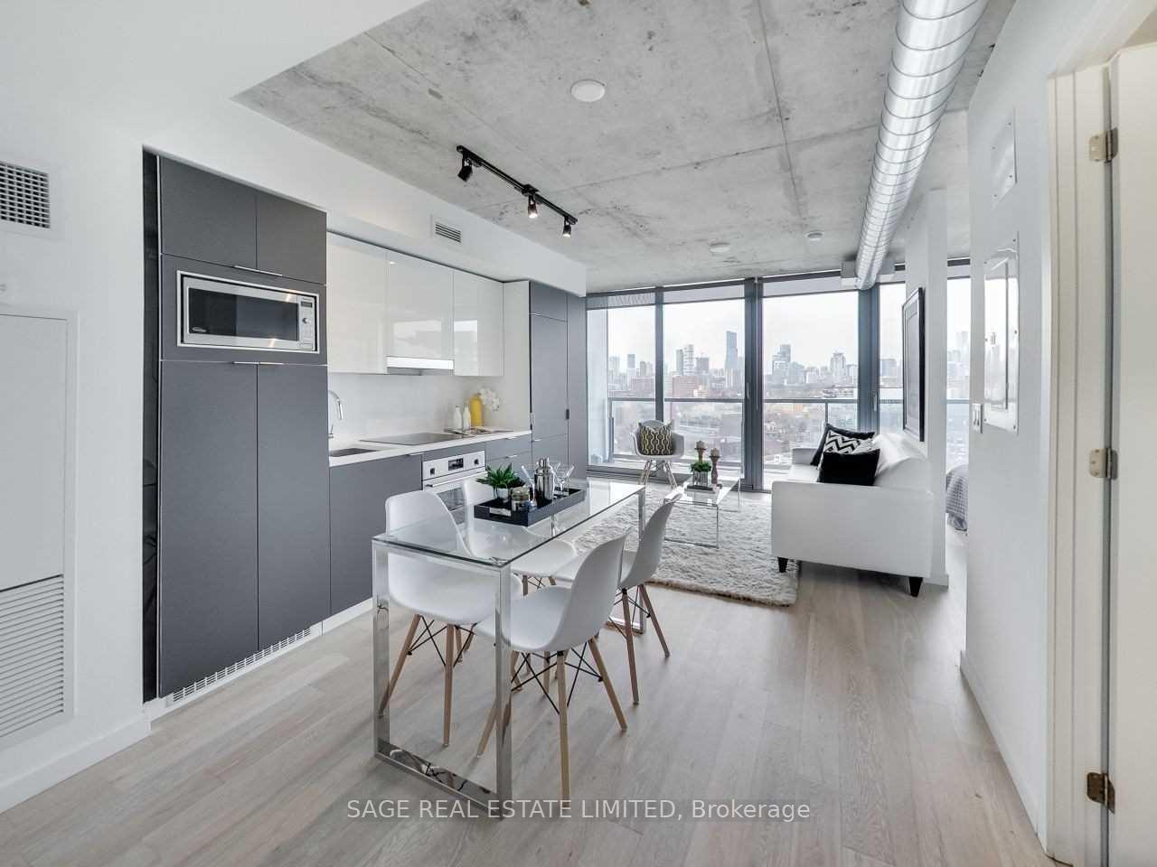 Photo 4 of Unit 1205, 170 Bayview Avenue, Toronto, Waterfront Communities — HOMEH